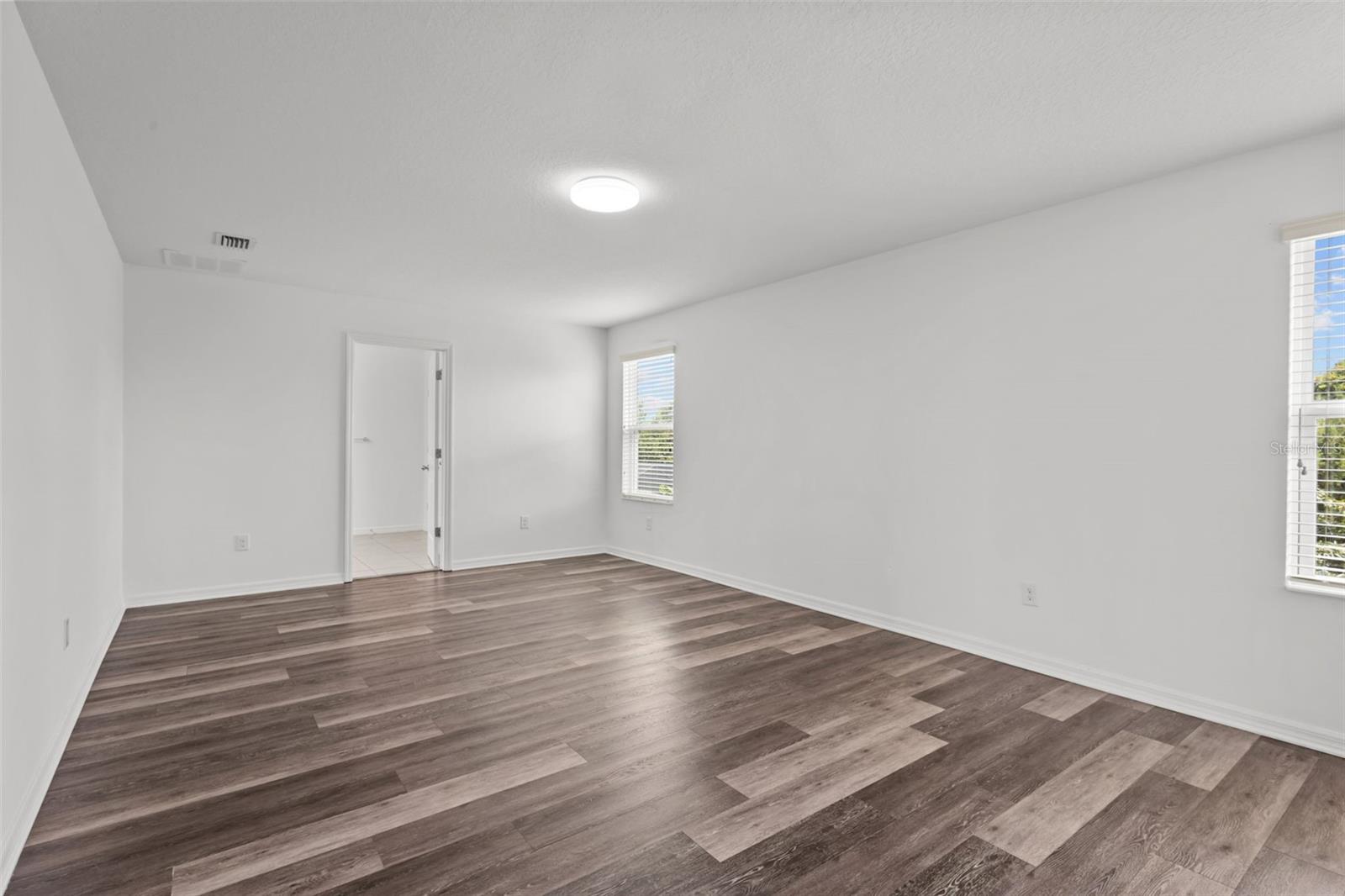 VILLAGES/TRINITY LAKES - Residential