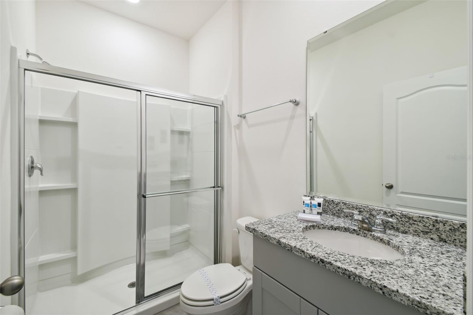 SOLTERRA PH 2D - Residential Lease