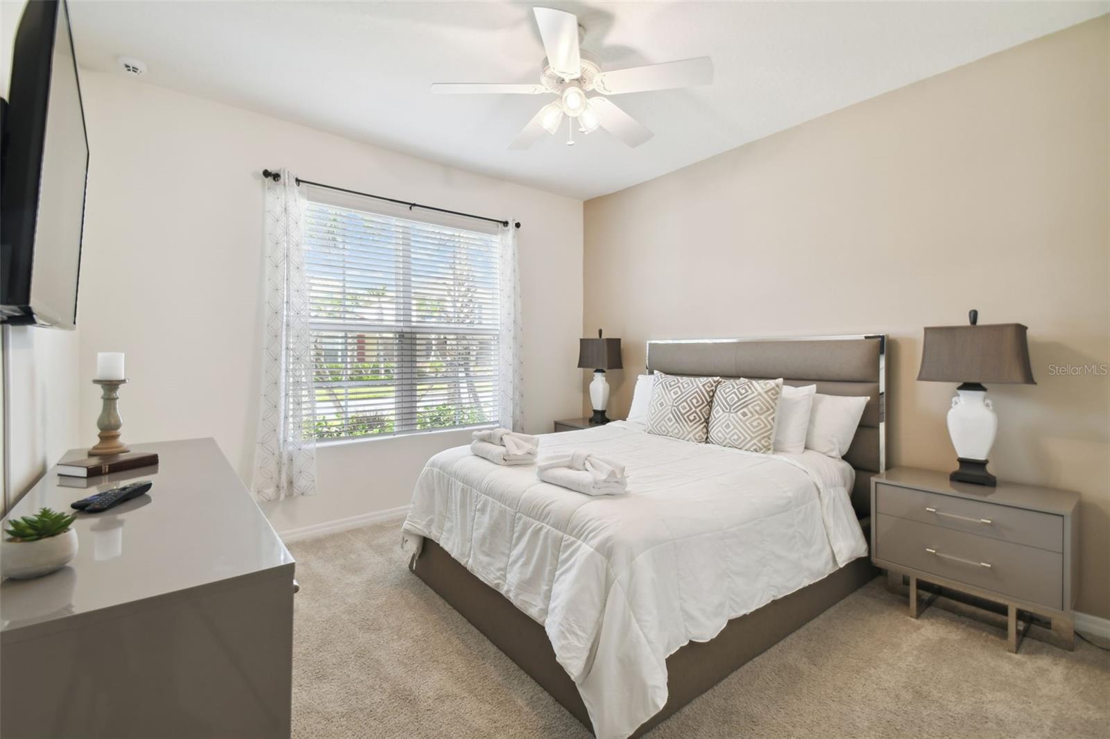 SOLTERRA PH 2D - Residential Lease