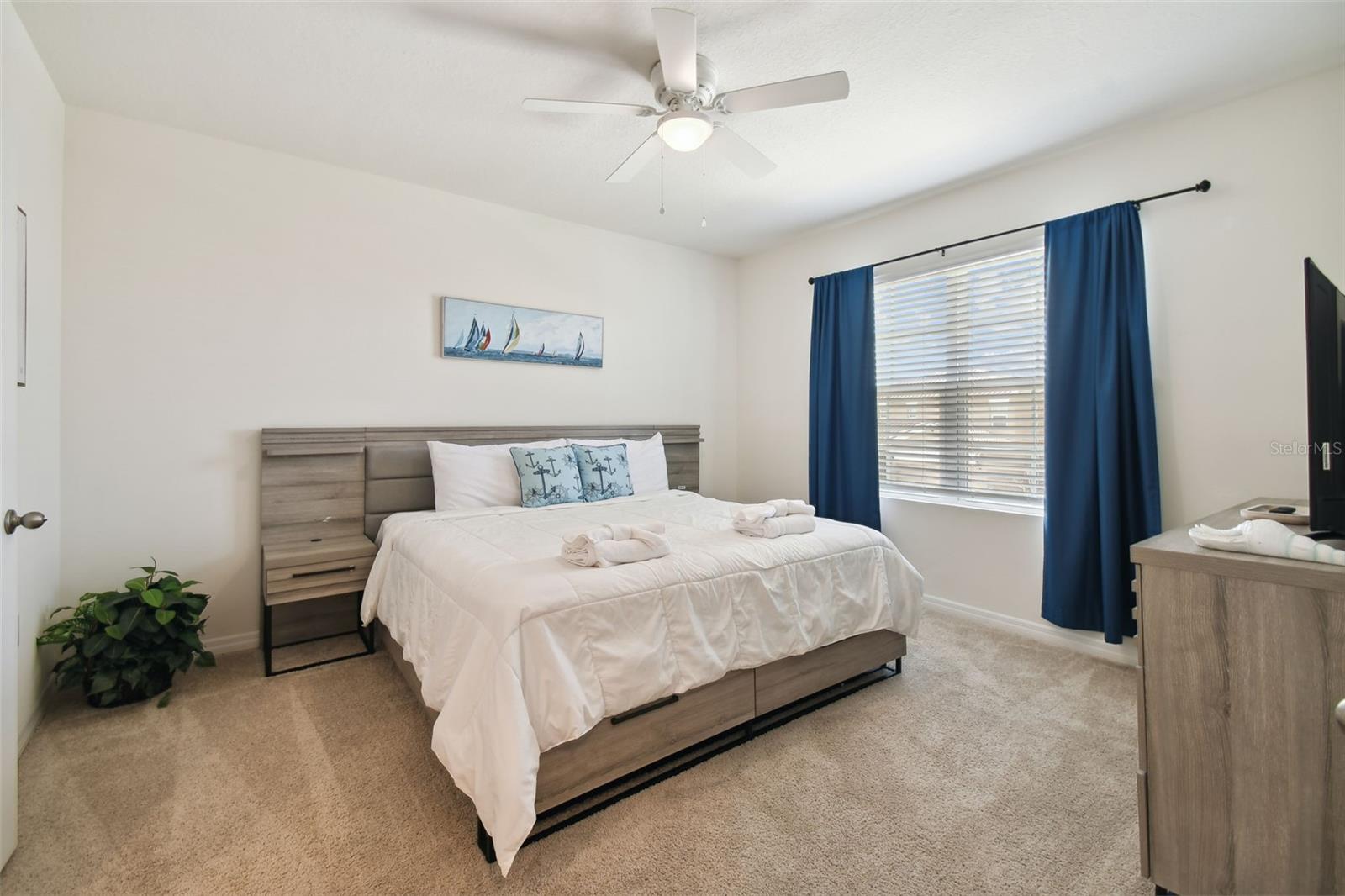 SOLTERRA PH 2D - Residential Lease