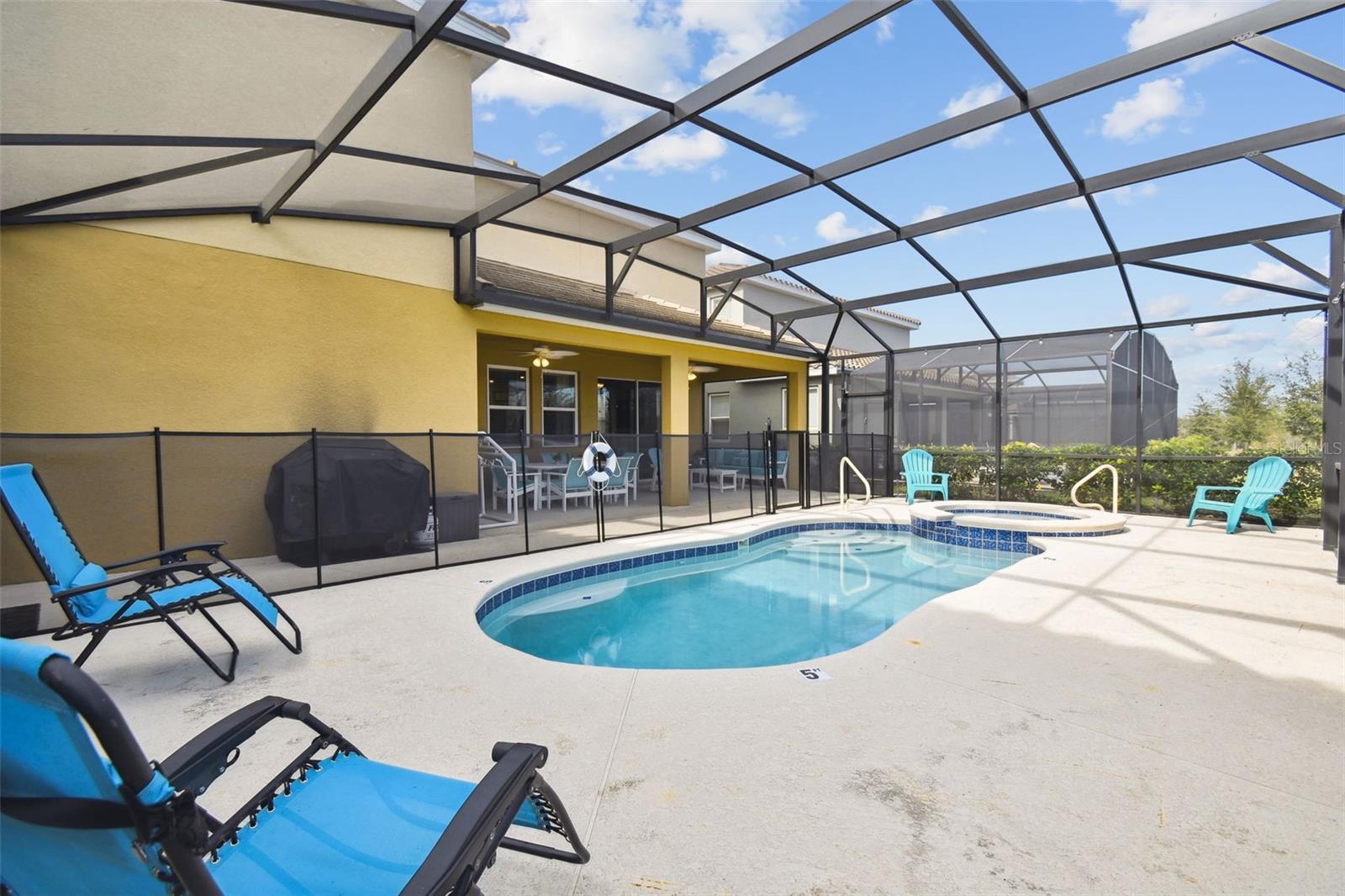 SOLTERRA PH 2D - Residential Lease