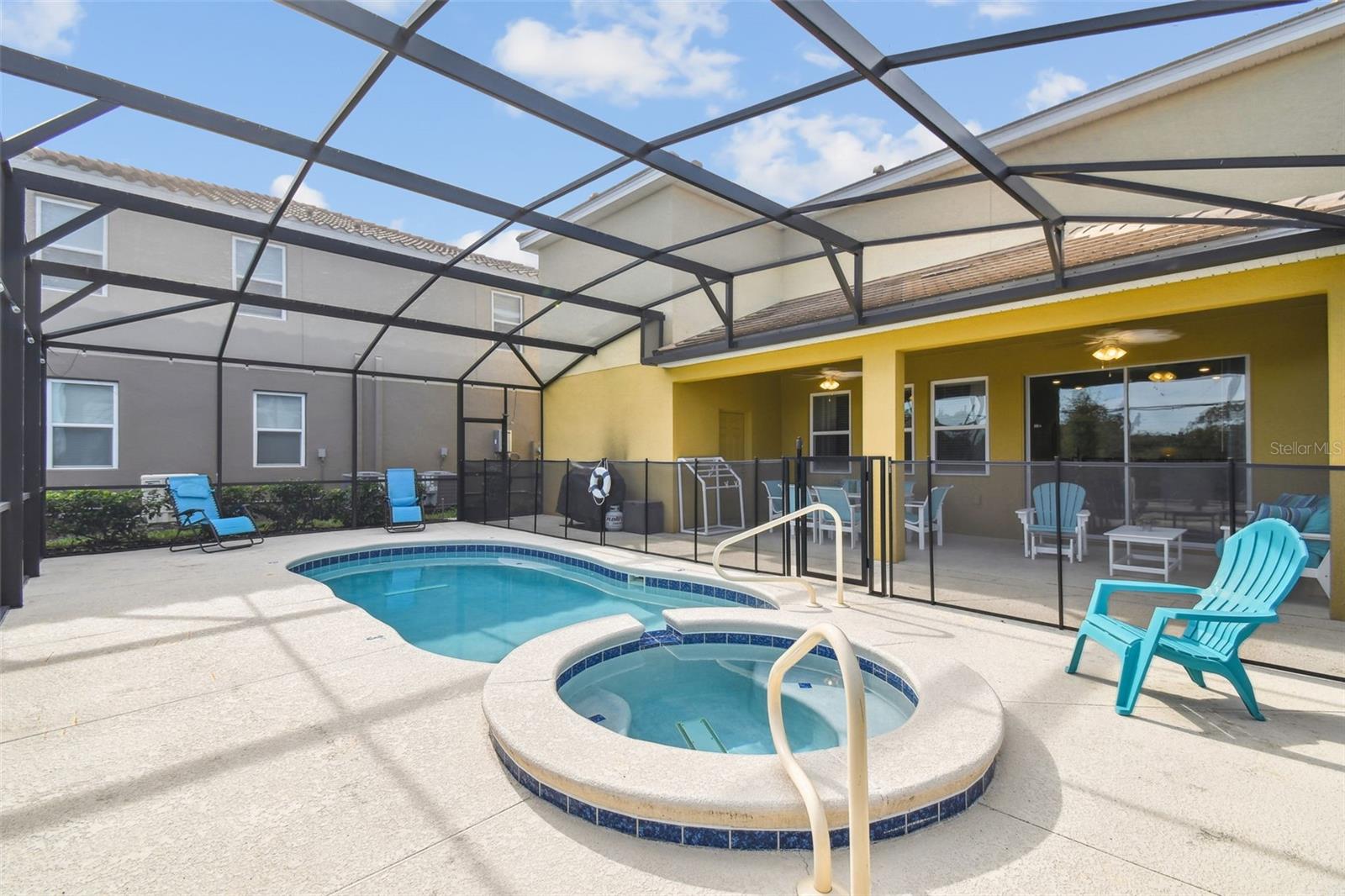 SOLTERRA PH 2D - Residential Lease