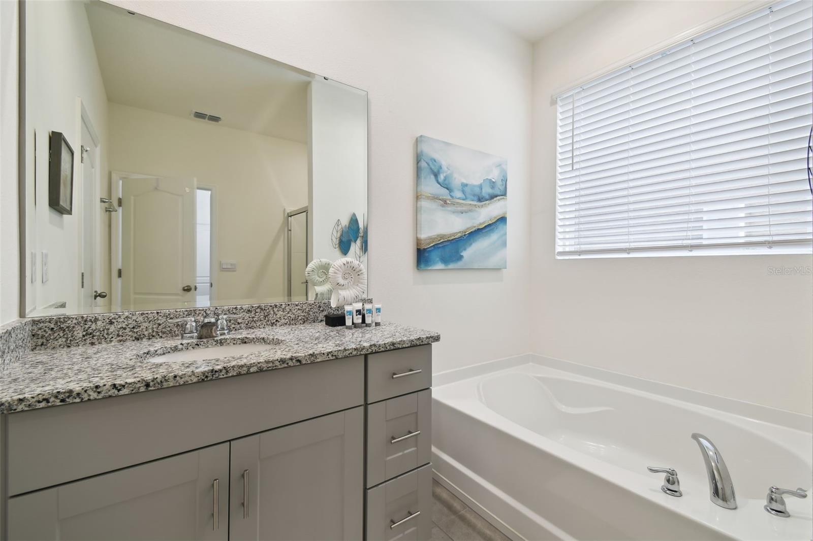 SOLTERRA PH 2D - Residential Lease