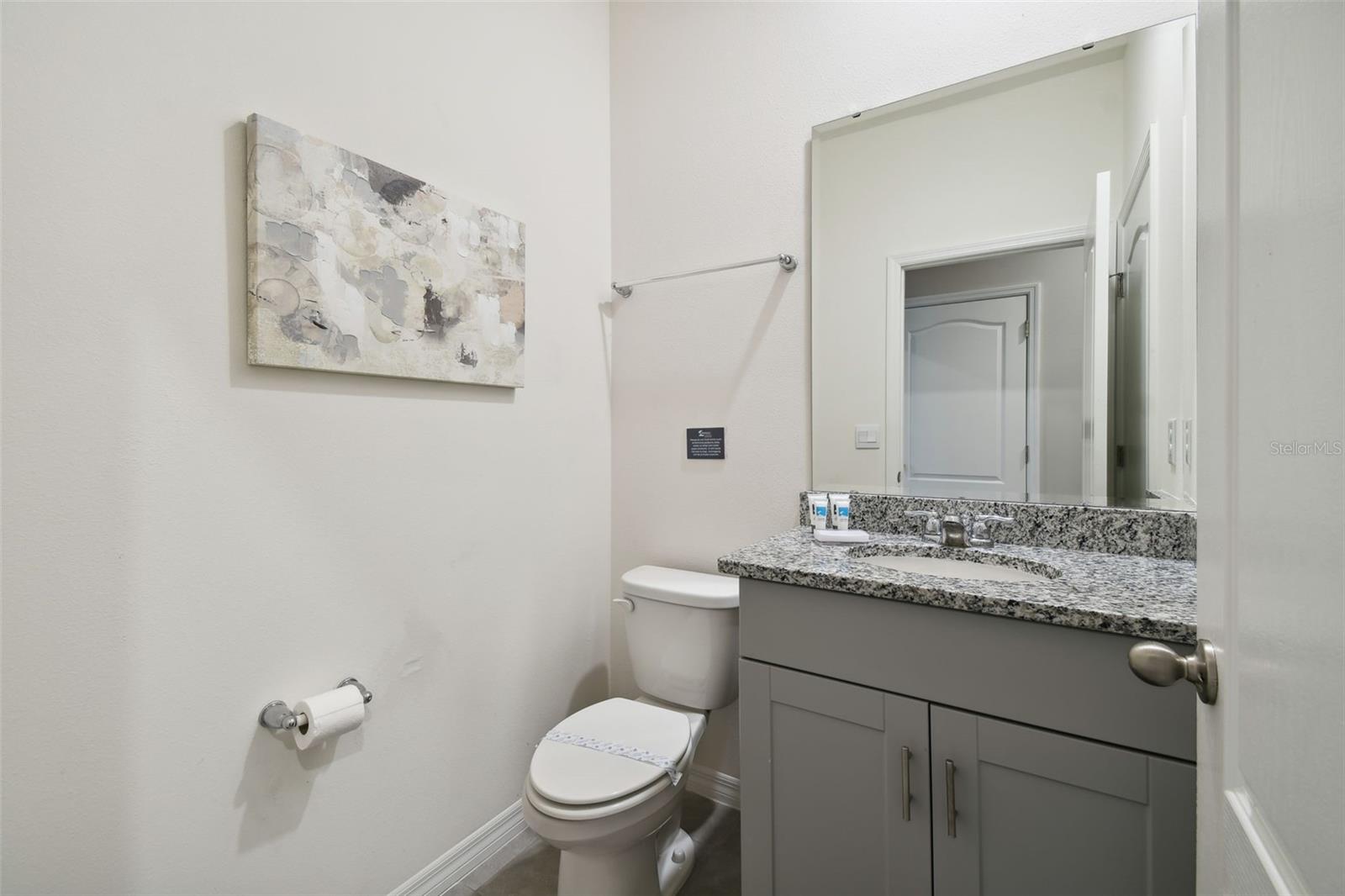 SOLTERRA PH 2D - Residential Lease