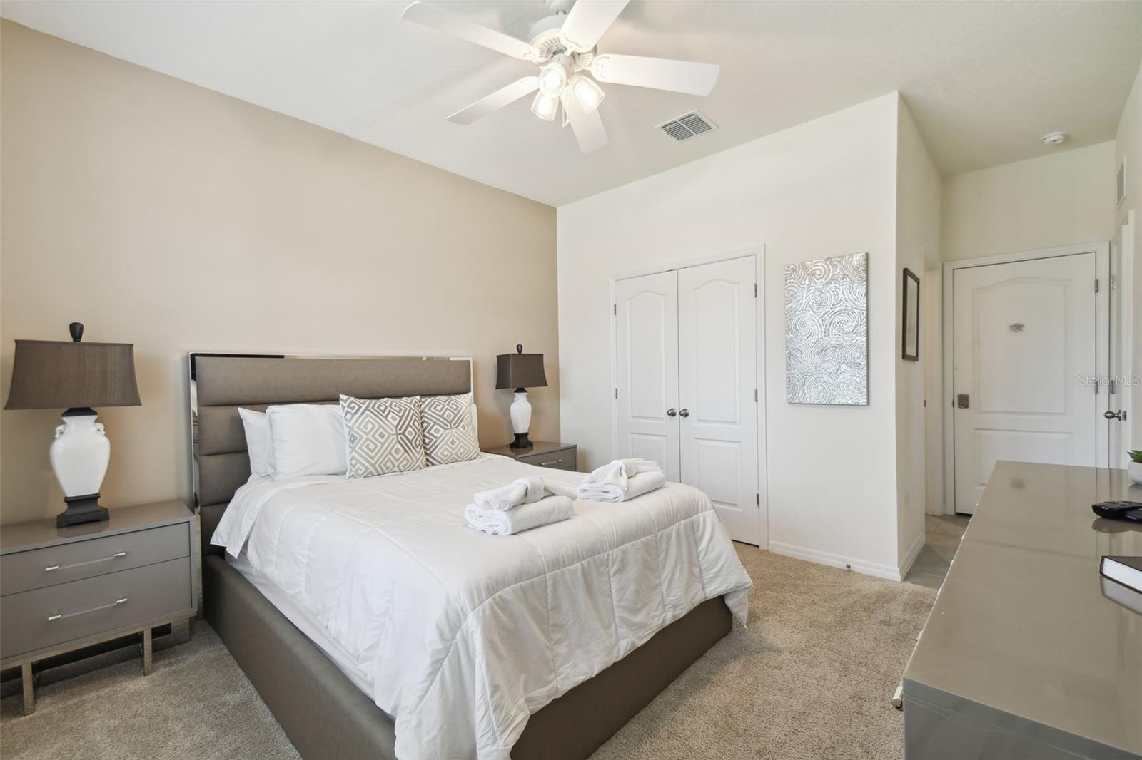 SOLTERRA PH 2D - Residential Lease