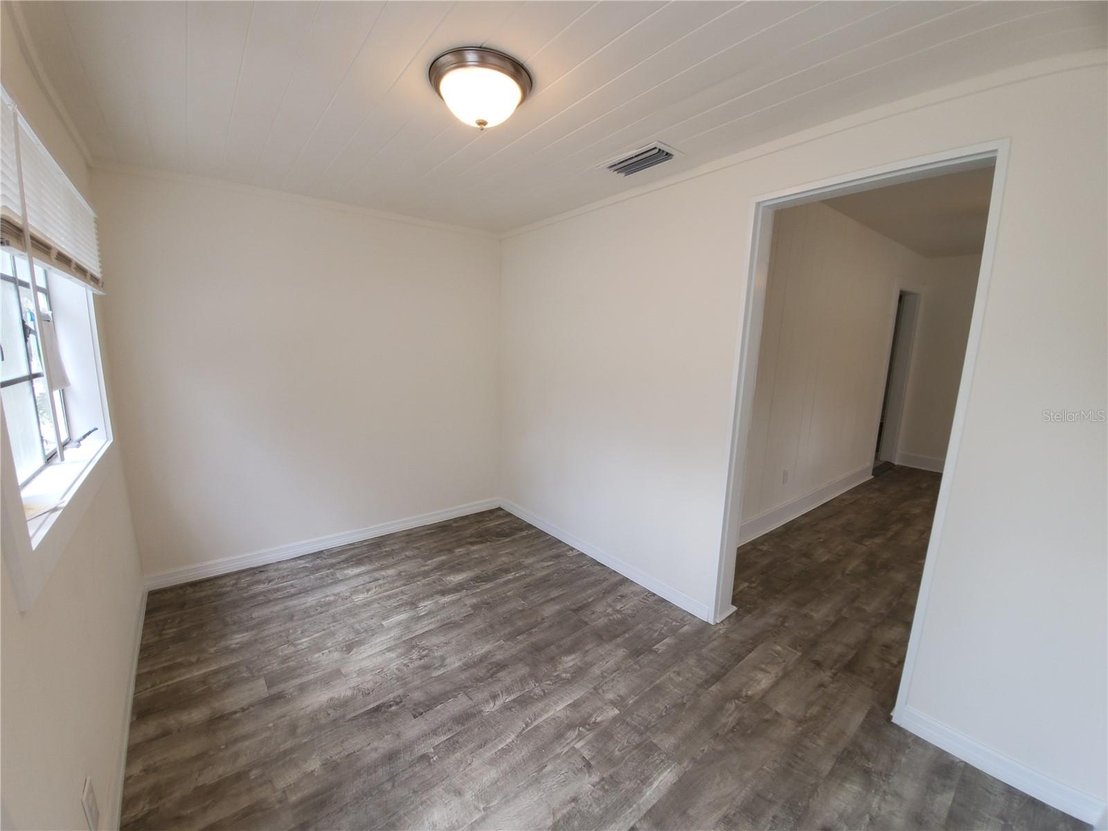 POS RESUB OF LT 8 BLK L - Residential