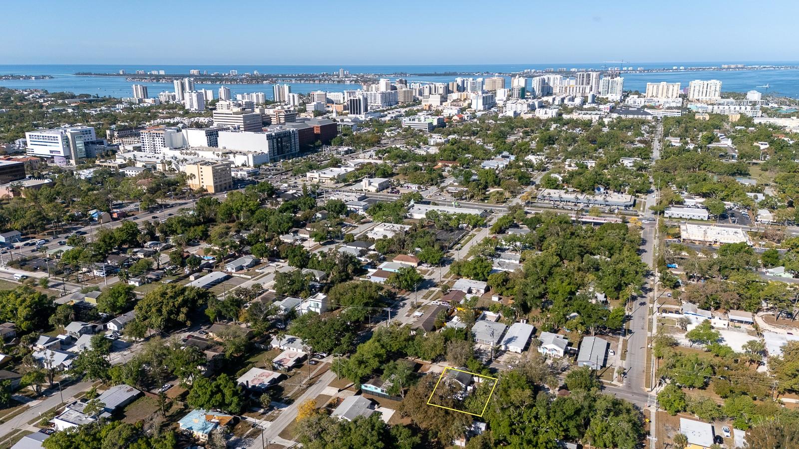 POS RESUB OF LT 8 BLK L - Residential