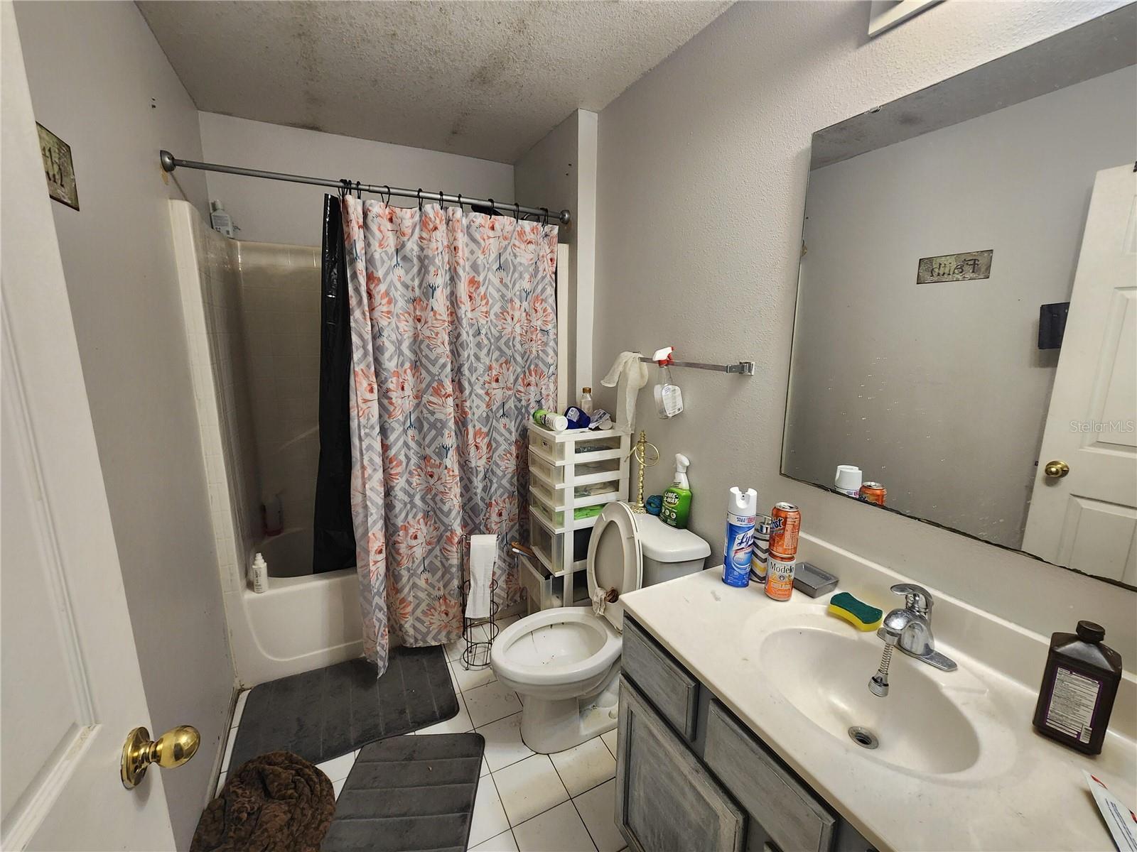 SQUIRES GROVE - Residential