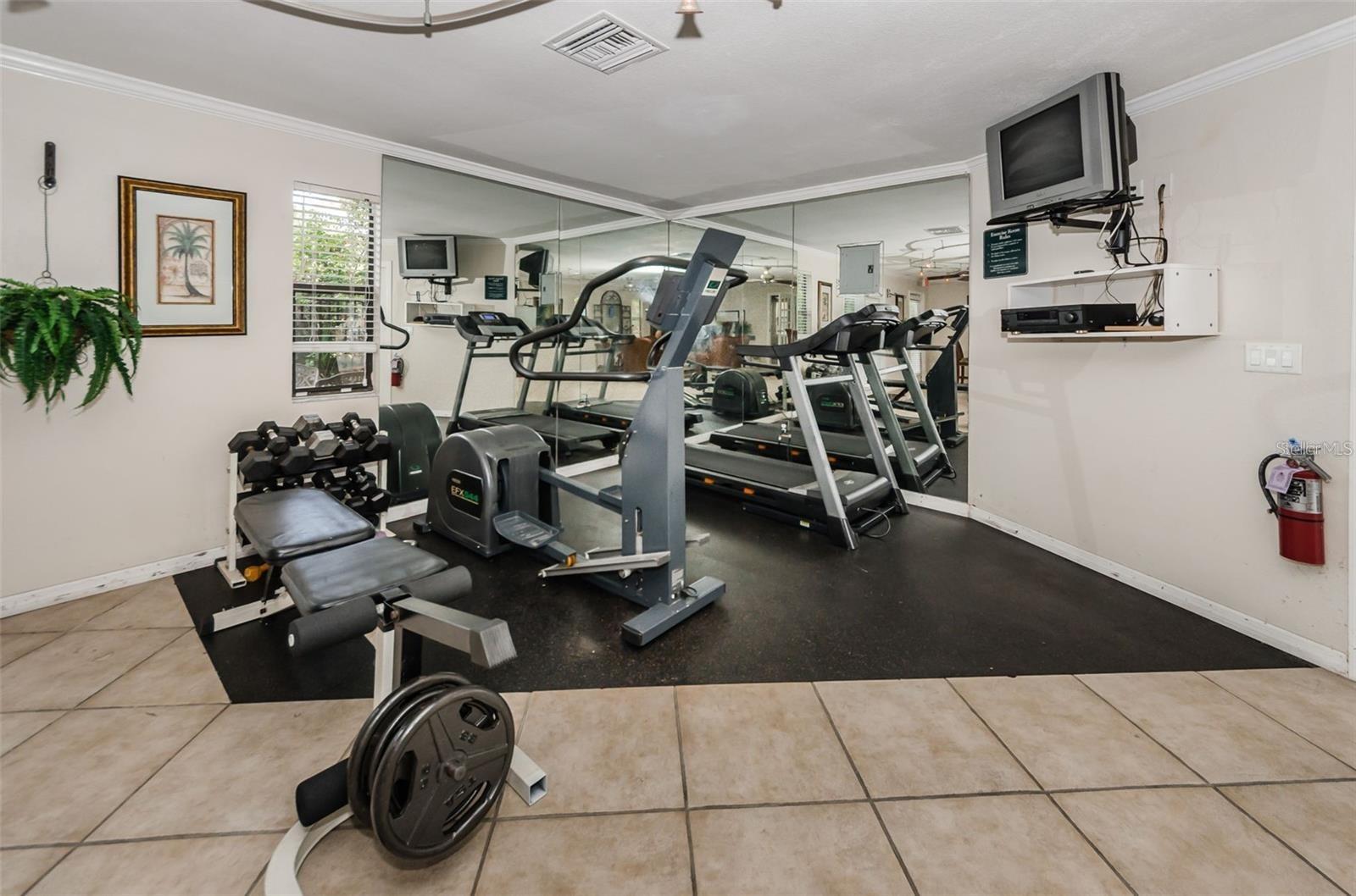 VICTORIA PALMS CONDO - Residential Lease