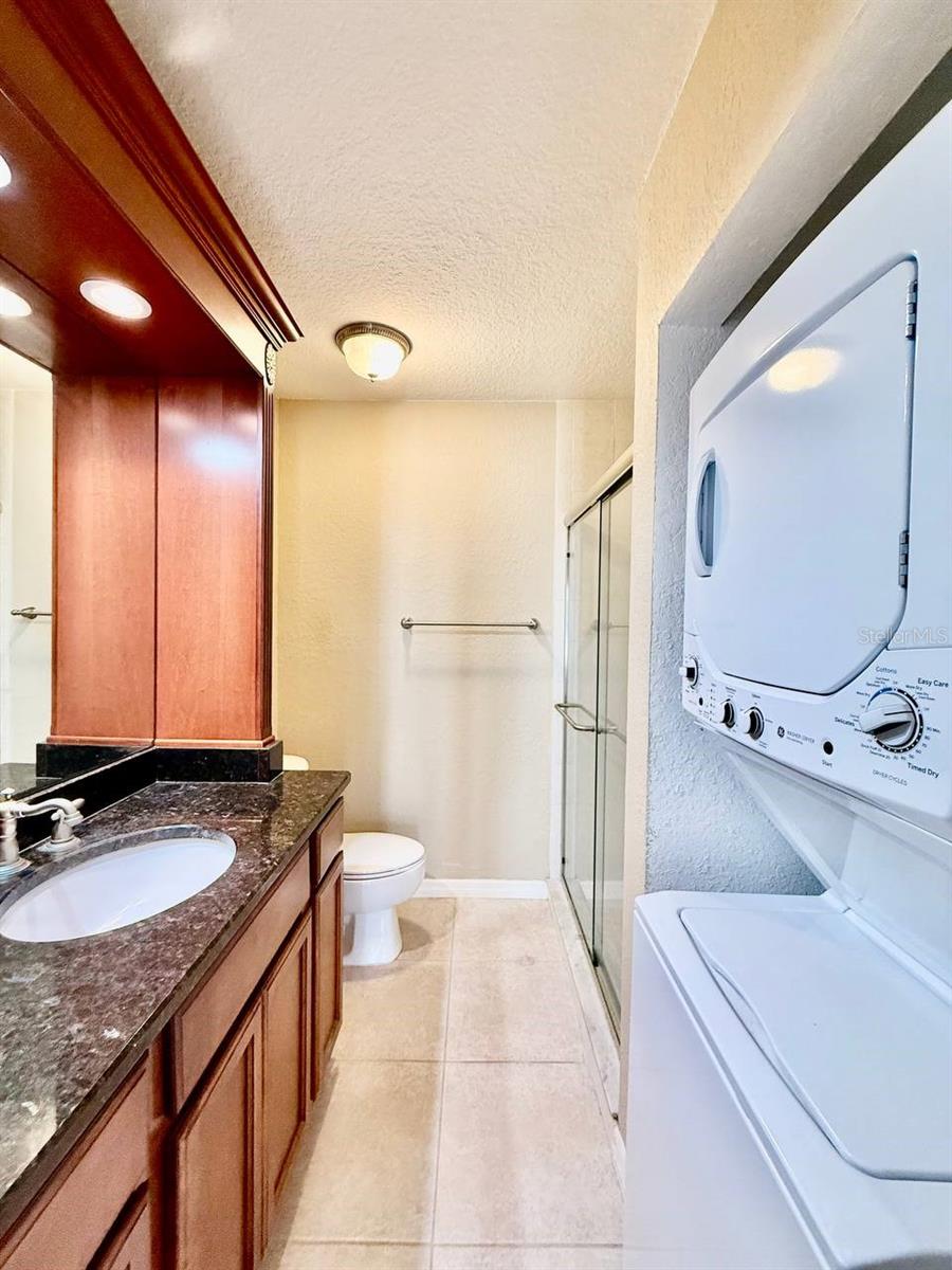 VICTORIA PALMS CONDO - Residential Lease