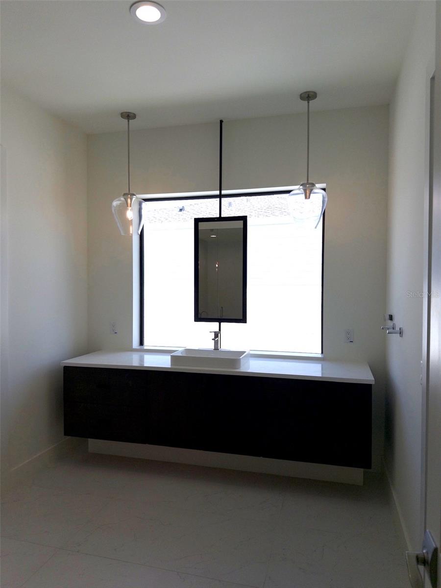 WEST SHORE CREST - Residential