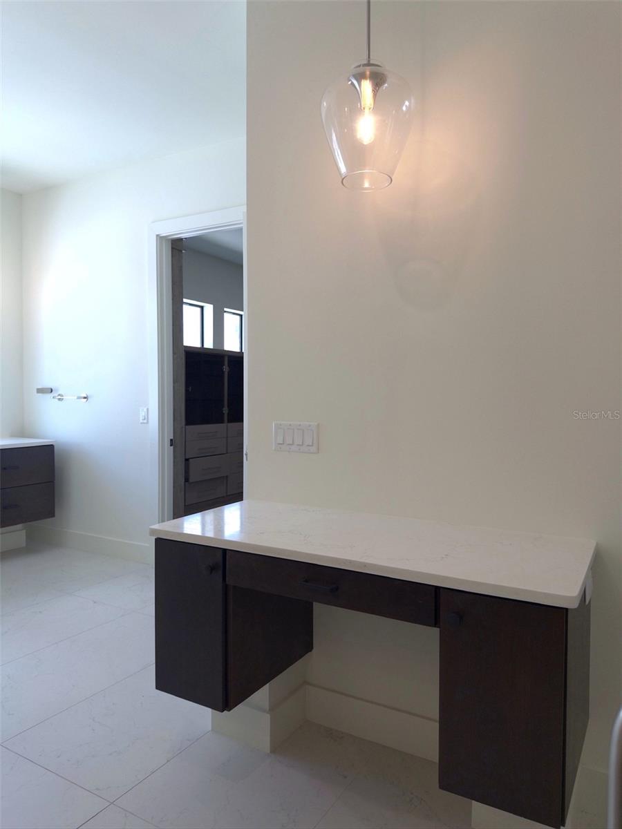 WEST SHORE CREST - Residential