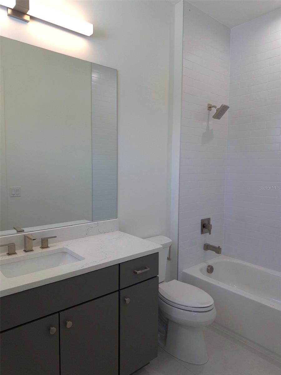 WEST SHORE CREST - Residential