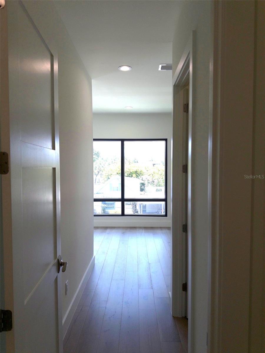 WEST SHORE CREST - Residential