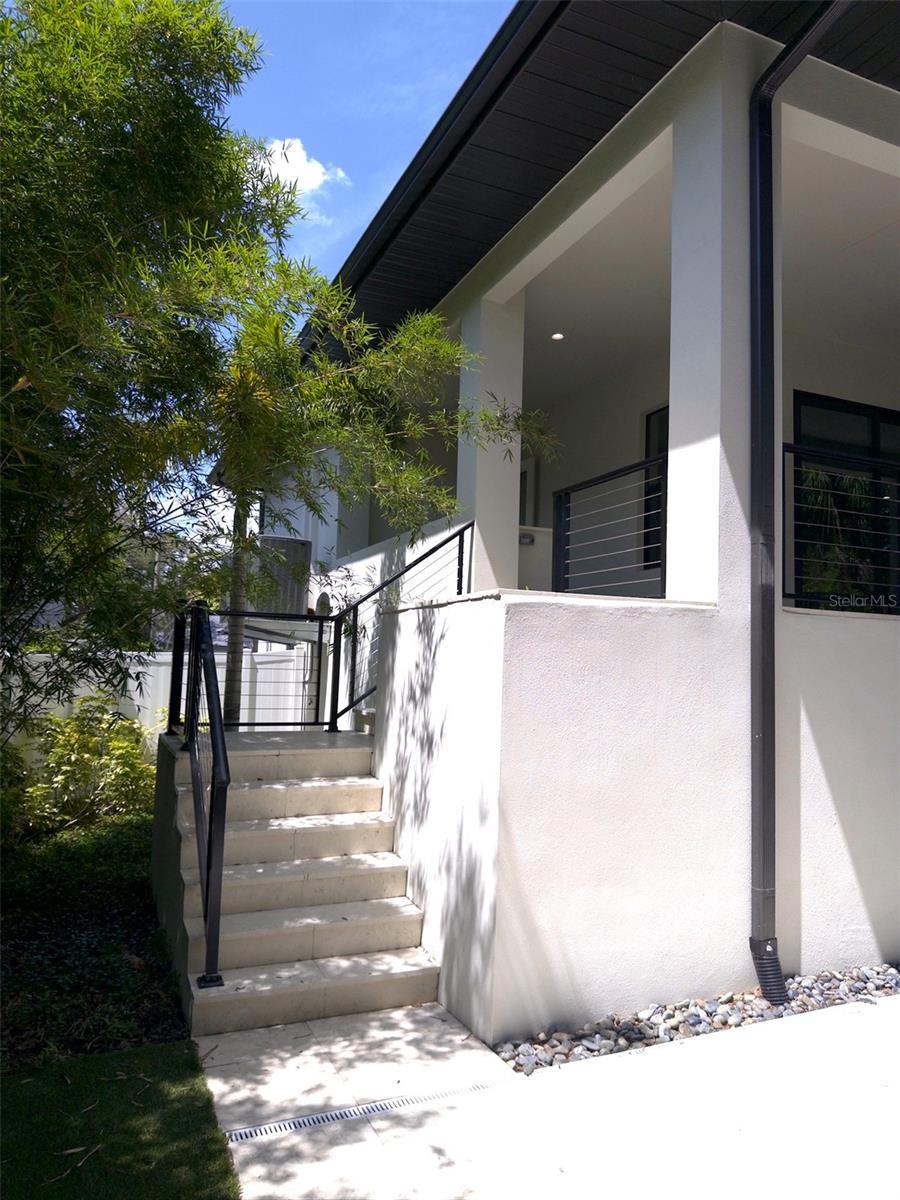 WEST SHORE CREST - Residential