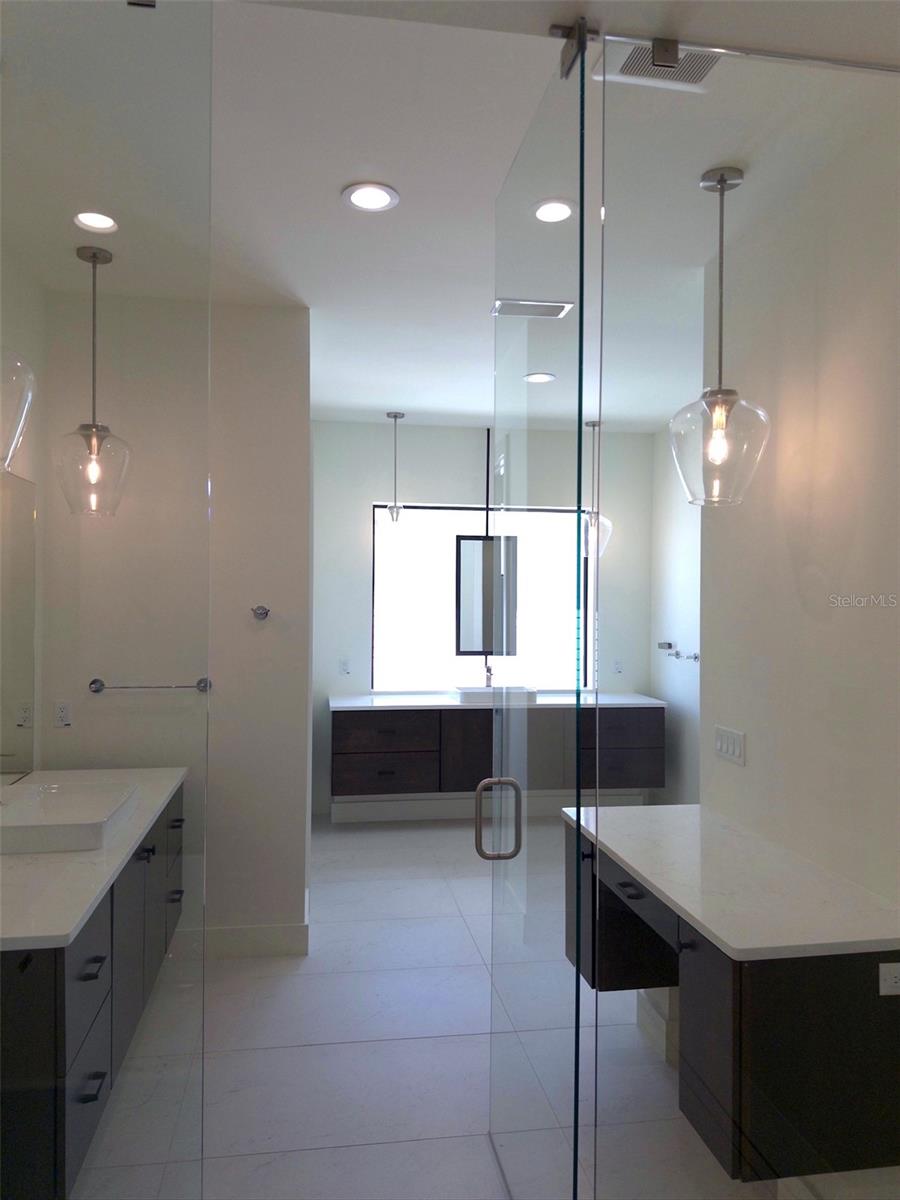 WEST SHORE CREST - Residential
