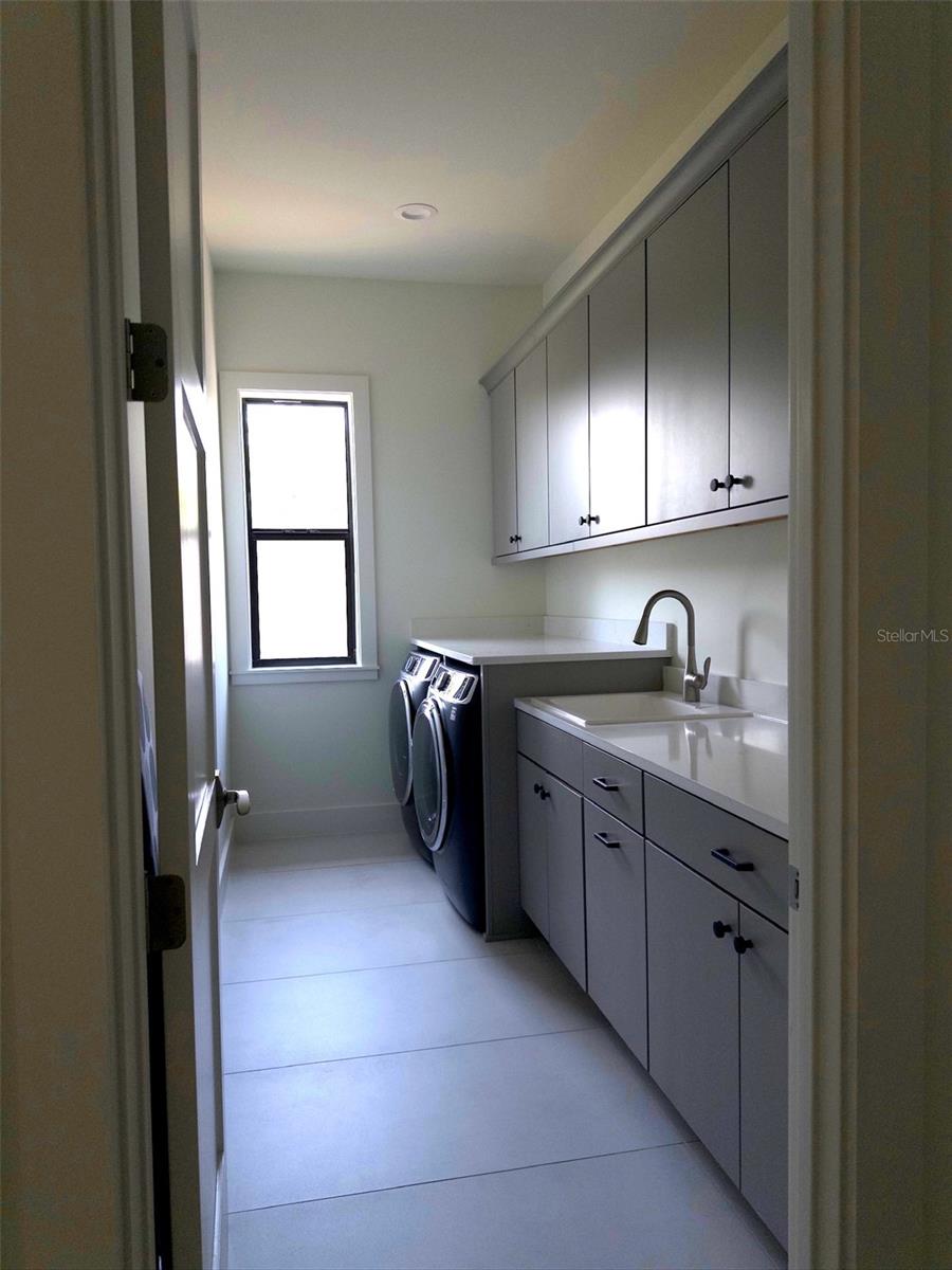 WEST SHORE CREST - Residential