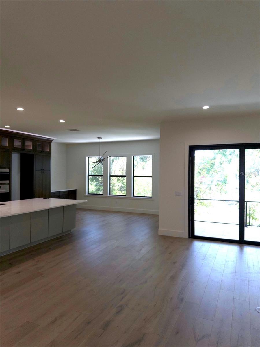 WEST SHORE CREST - Residential
