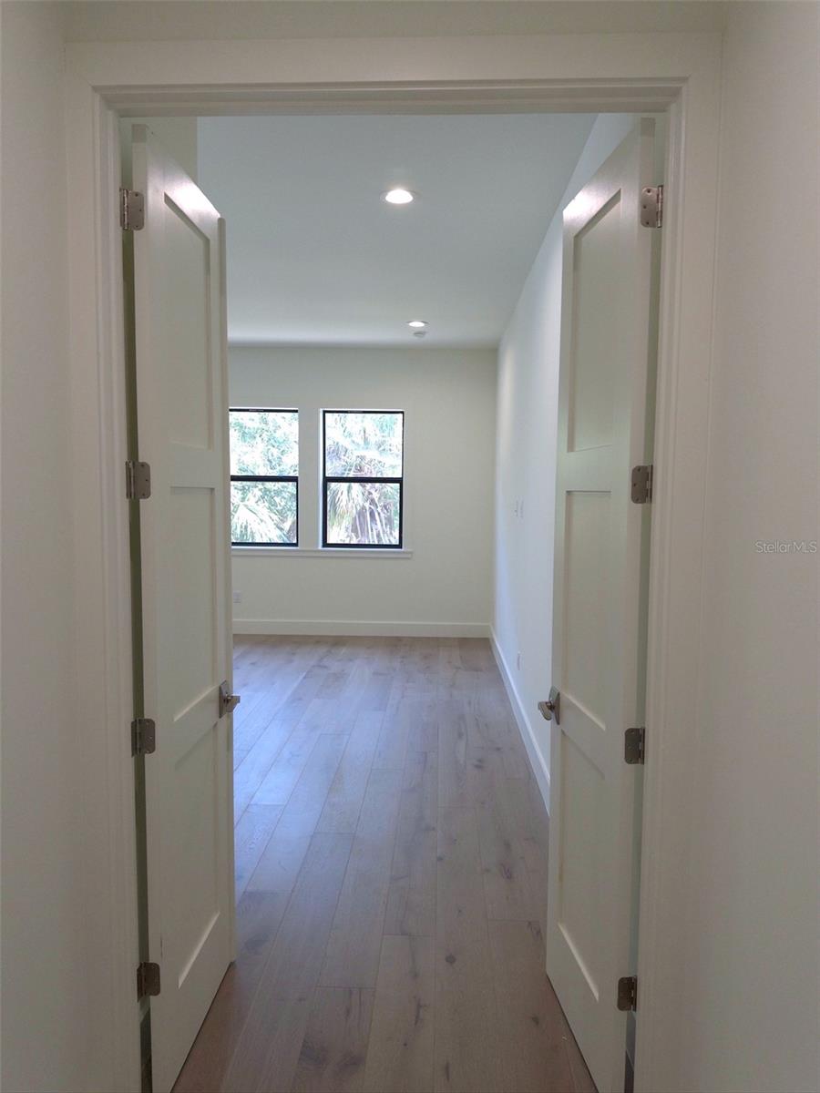 WEST SHORE CREST - Residential