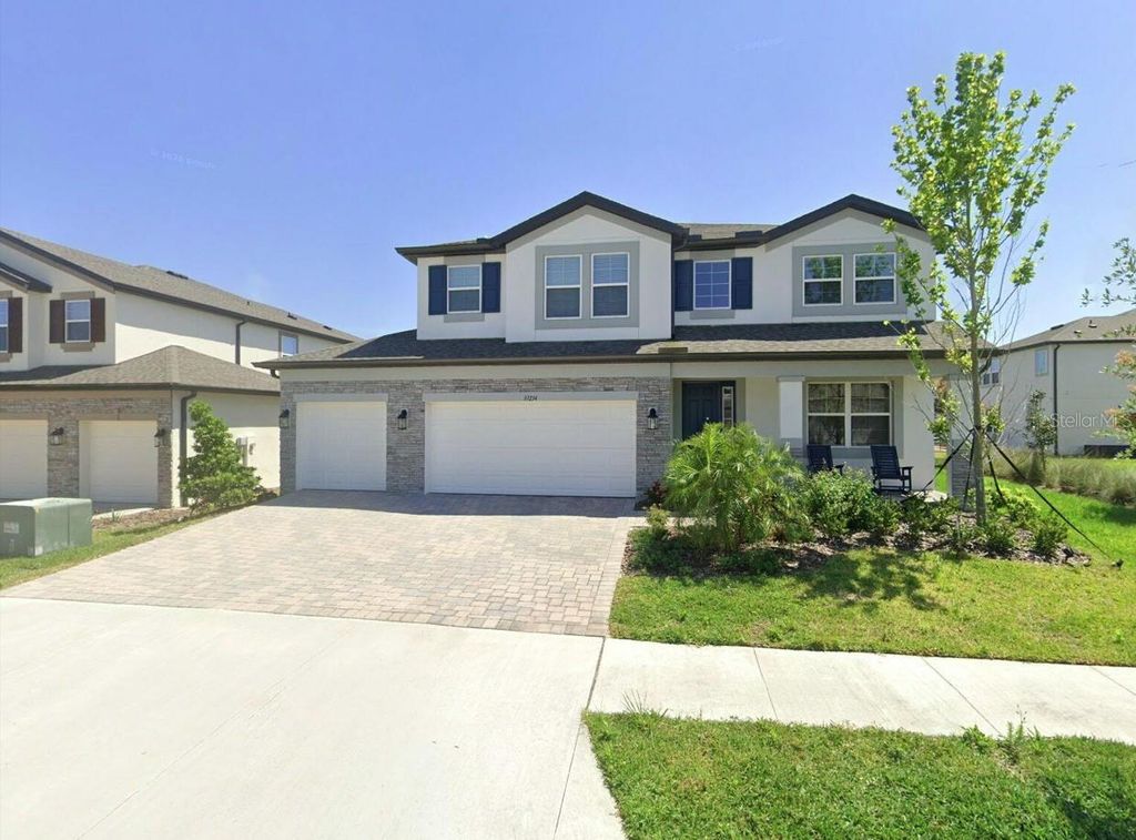 Photo of 33234 Sycamore Leaf Drive, Wesley Chapel, FL 33545 (MLS # TB8497627)