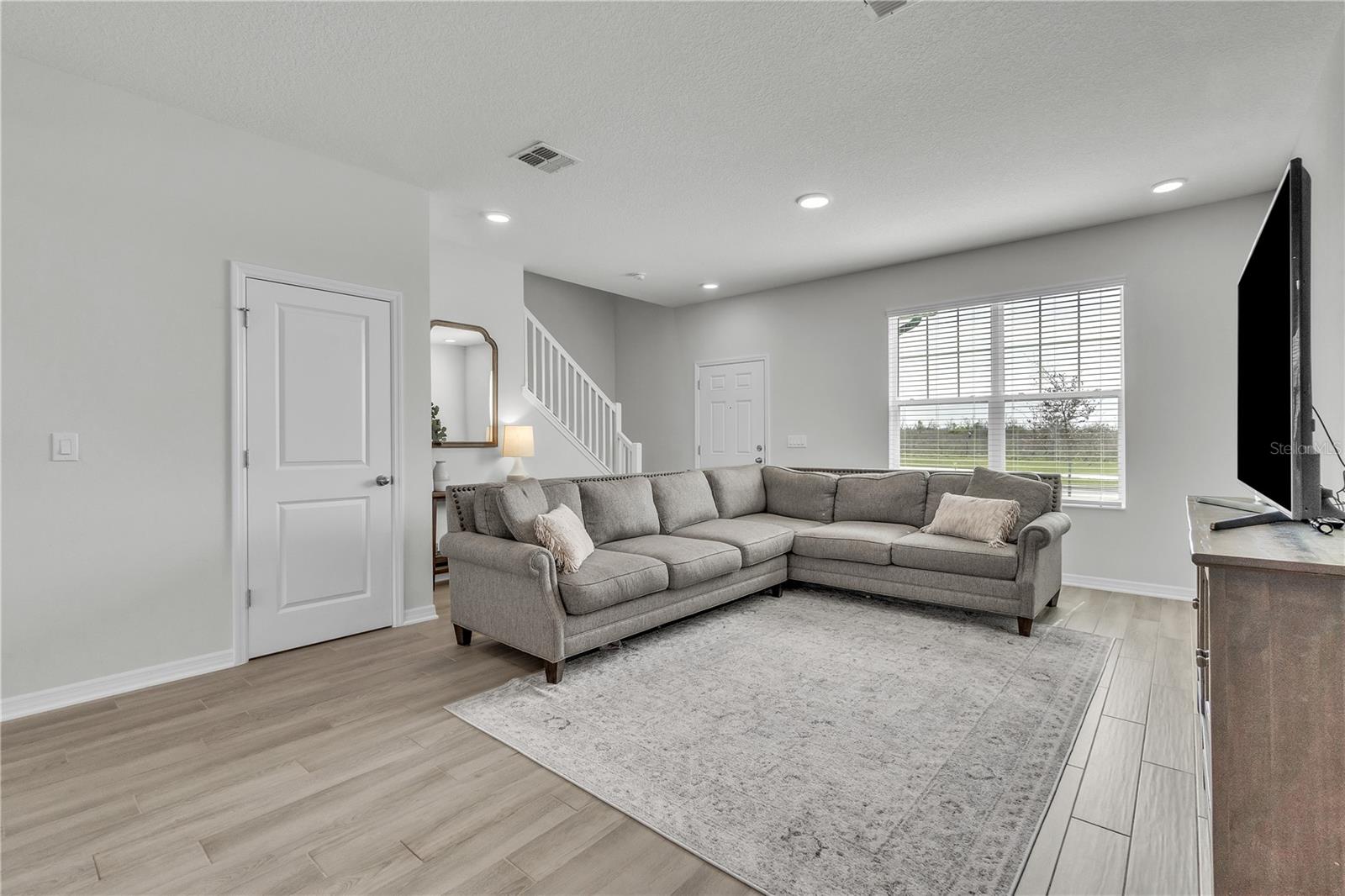 12190 PLUMPTON DRIVE
