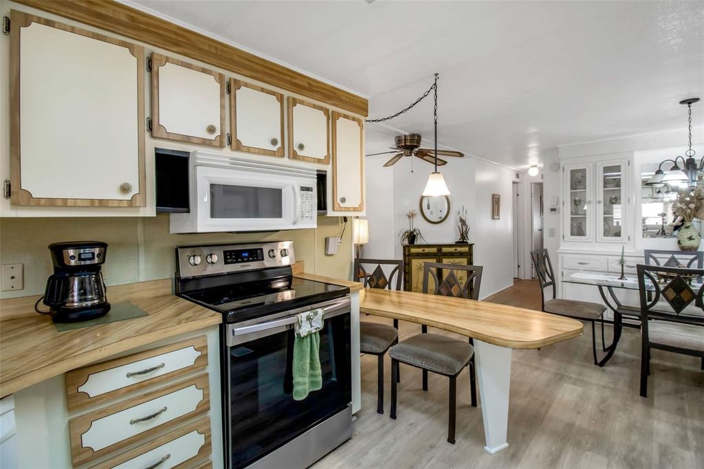 Photo of 5619 Bayshore Road #160, Palmetto, FL 34221 (MLS # A4677278)