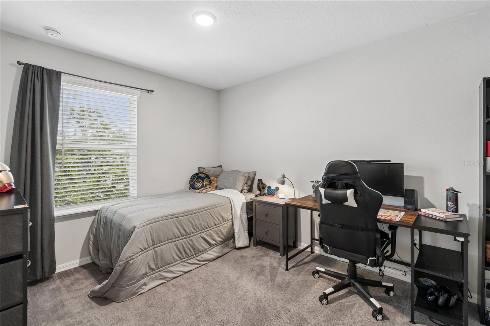 LIVE OAK HILLS - Residential