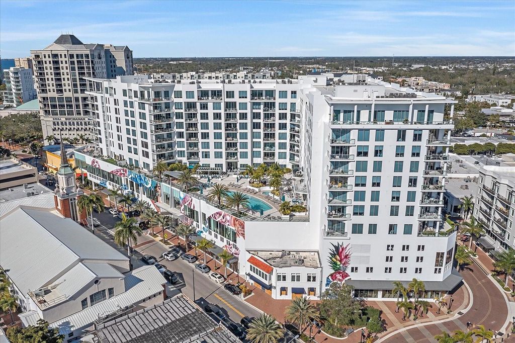 Photo of 111 S Pineapple Avenue #816, Sarasota, FL 34236 (MLS # A4672019)