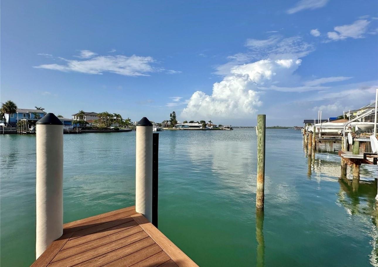 320 PALM ISLAND NE