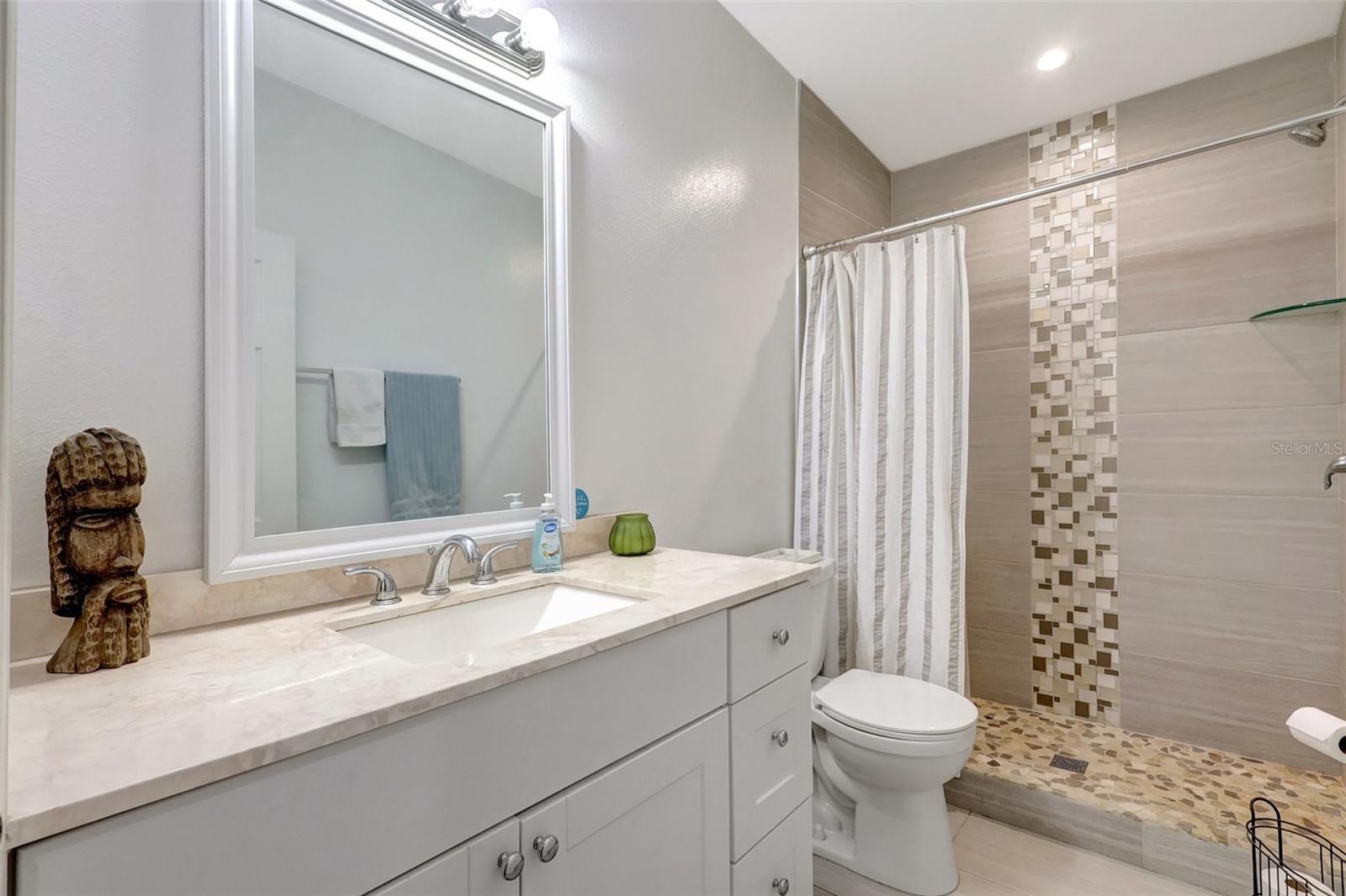 LORRAINE PARK - Residential