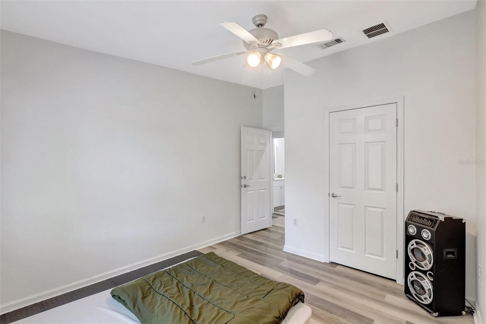 LORRAINE PARK - Residential