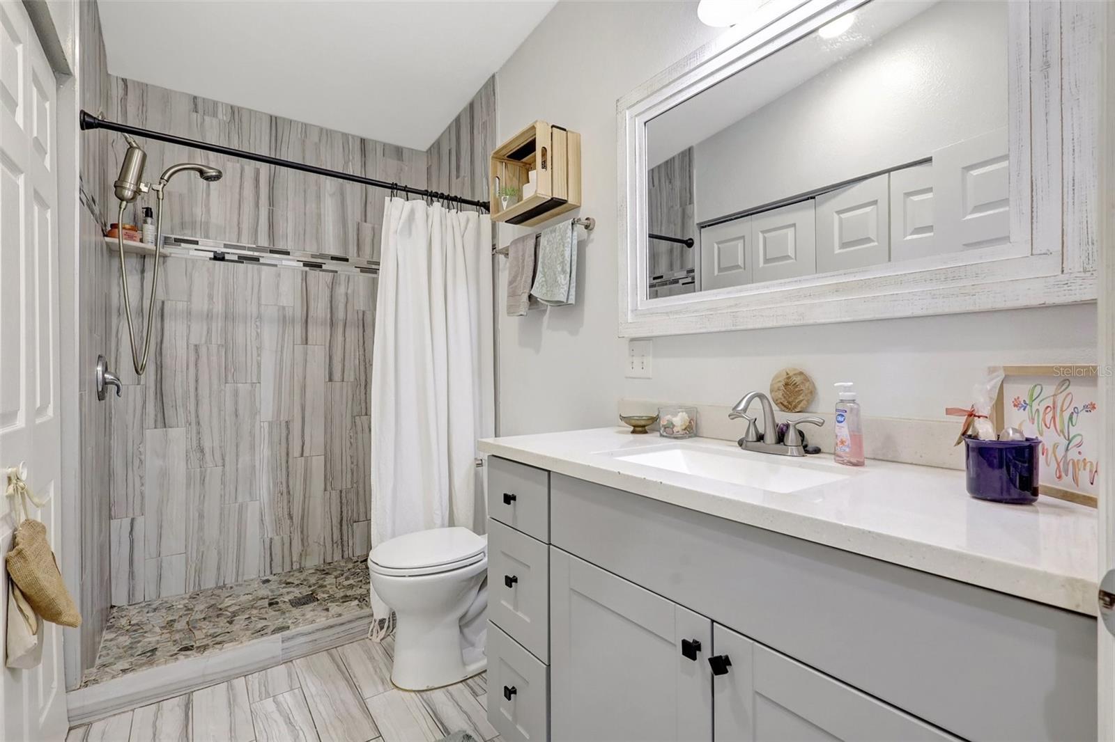 LORRAINE PARK - Residential