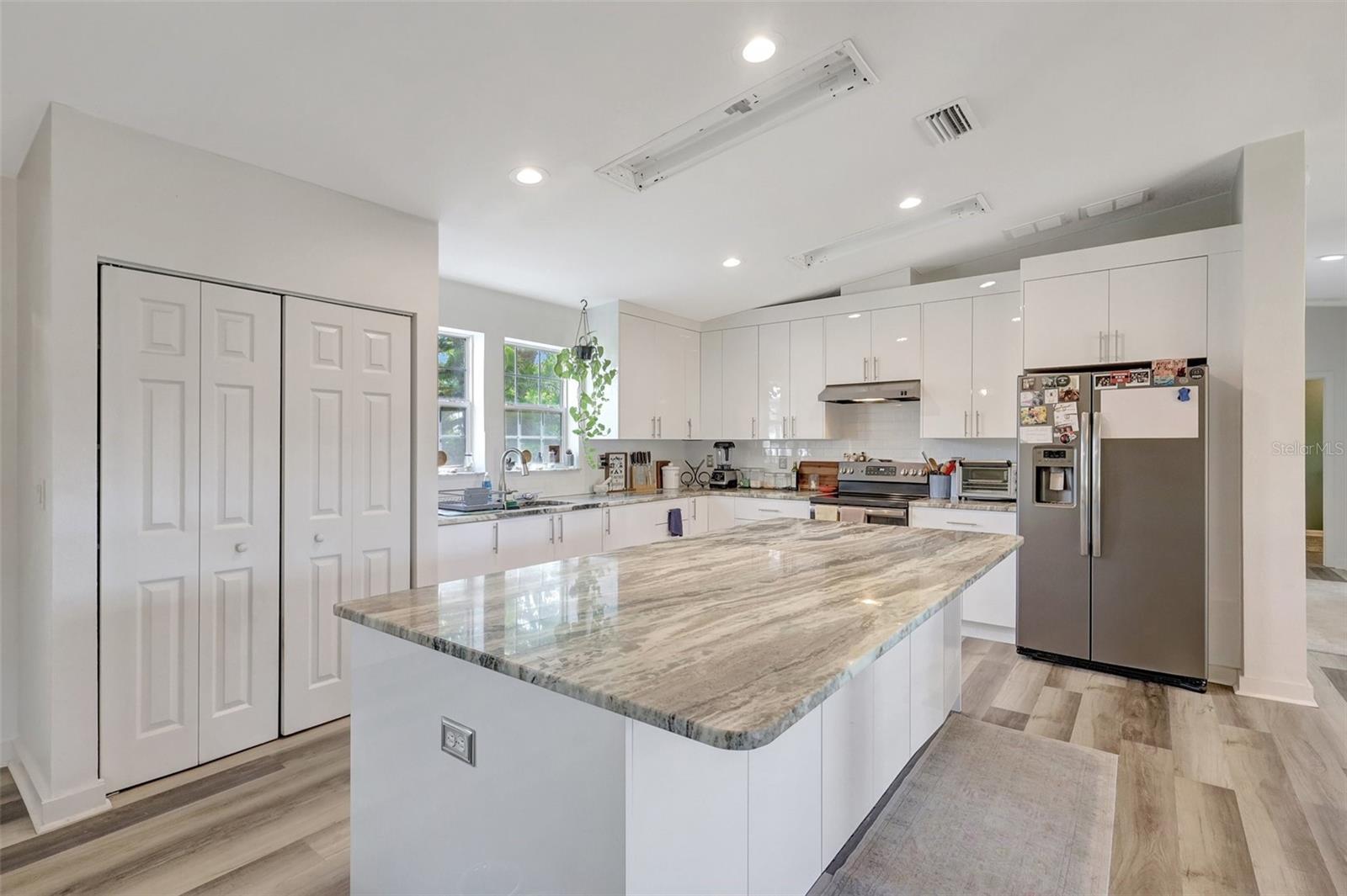 LORRAINE PARK - Residential