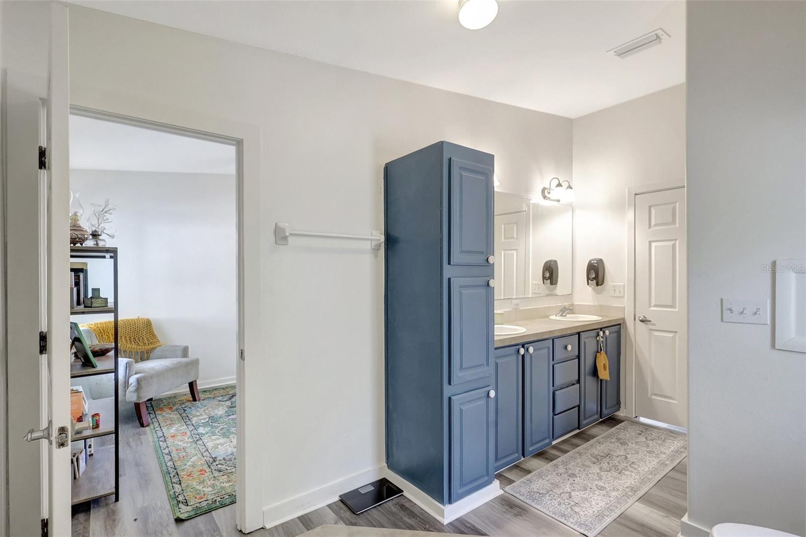 LORRAINE PARK - Residential