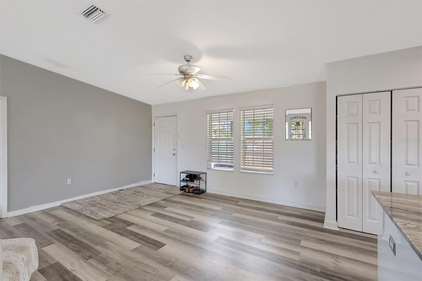 LORRAINE PARK - Residential