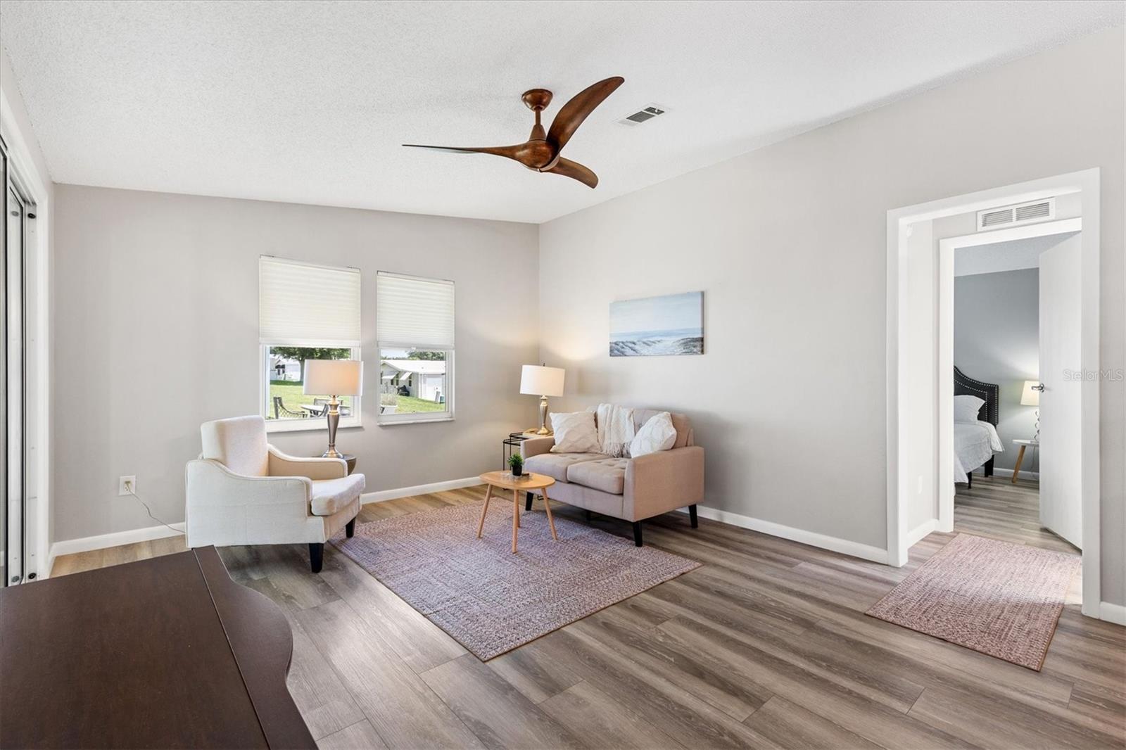 LADY LAKE ORANGE BLOSSOM GARDENS UNIT 10 - Residential