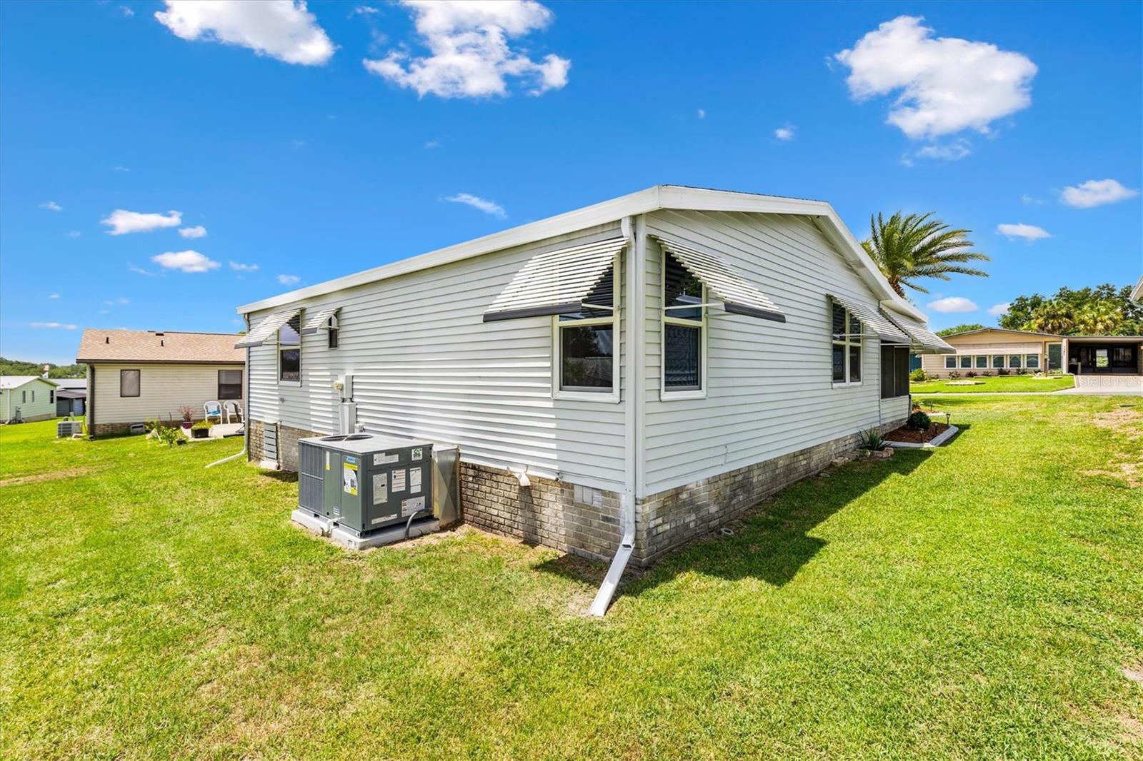 LADY LAKE ORANGE BLOSSOM GARDENS UNIT 10 - Residential