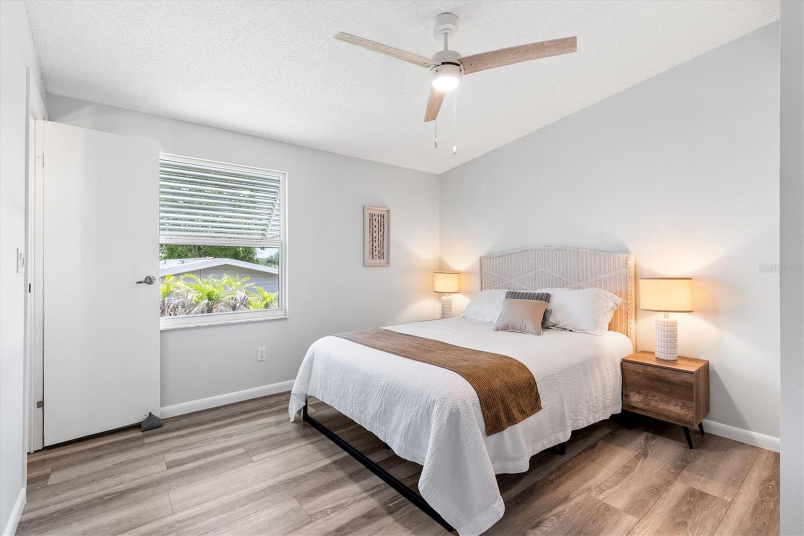 LADY LAKE ORANGE BLOSSOM GARDENS UNIT 10 - Residential