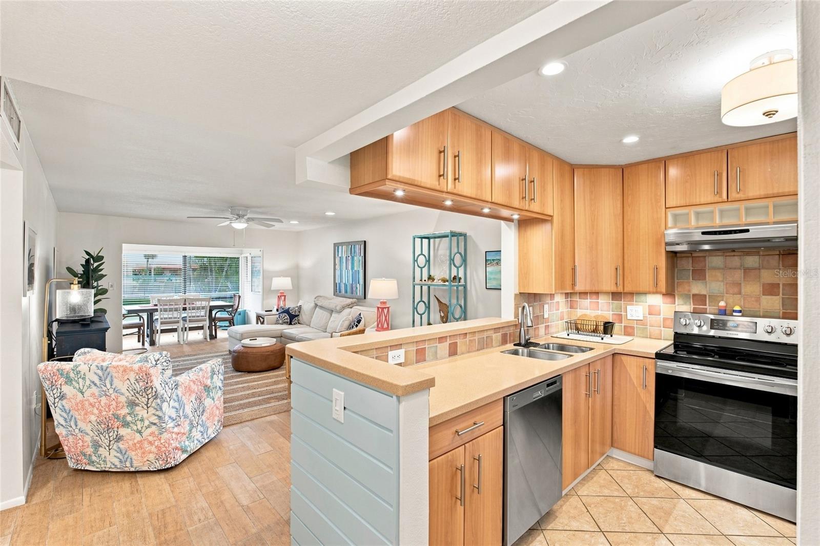 3868 CATALINA DRIVE