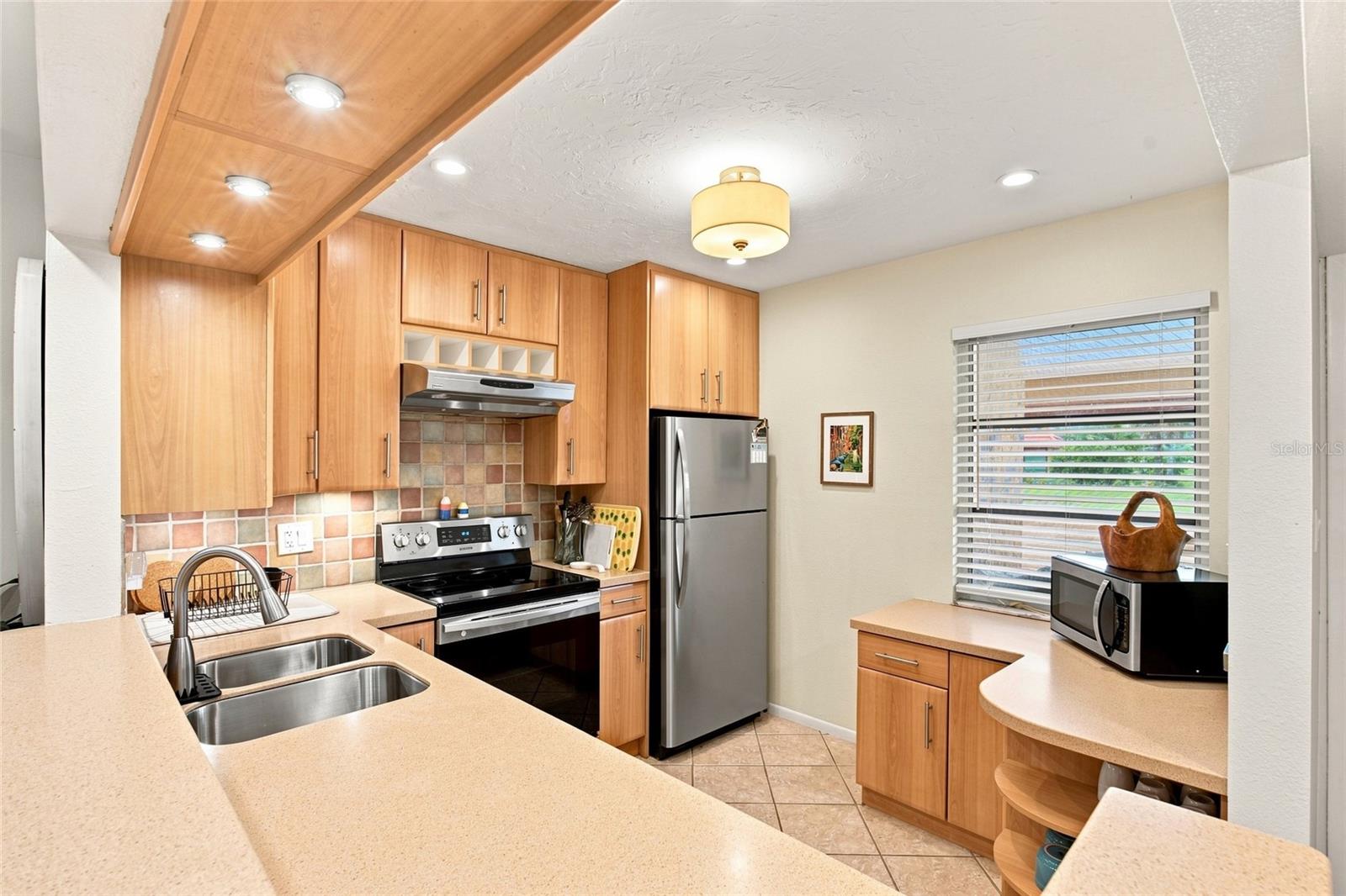 3868 CATALINA DRIVE