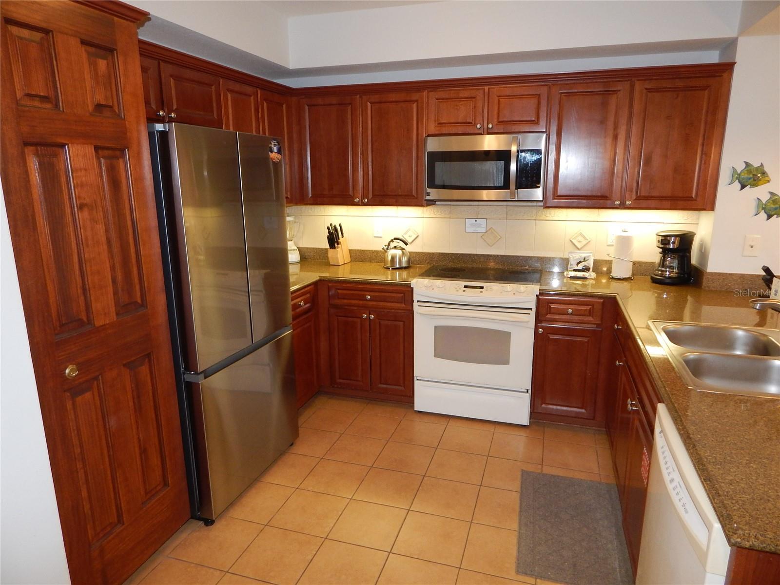 HAMMOCK BEACH CLUB CONDO PHASE I  UNIT 717 - Residential