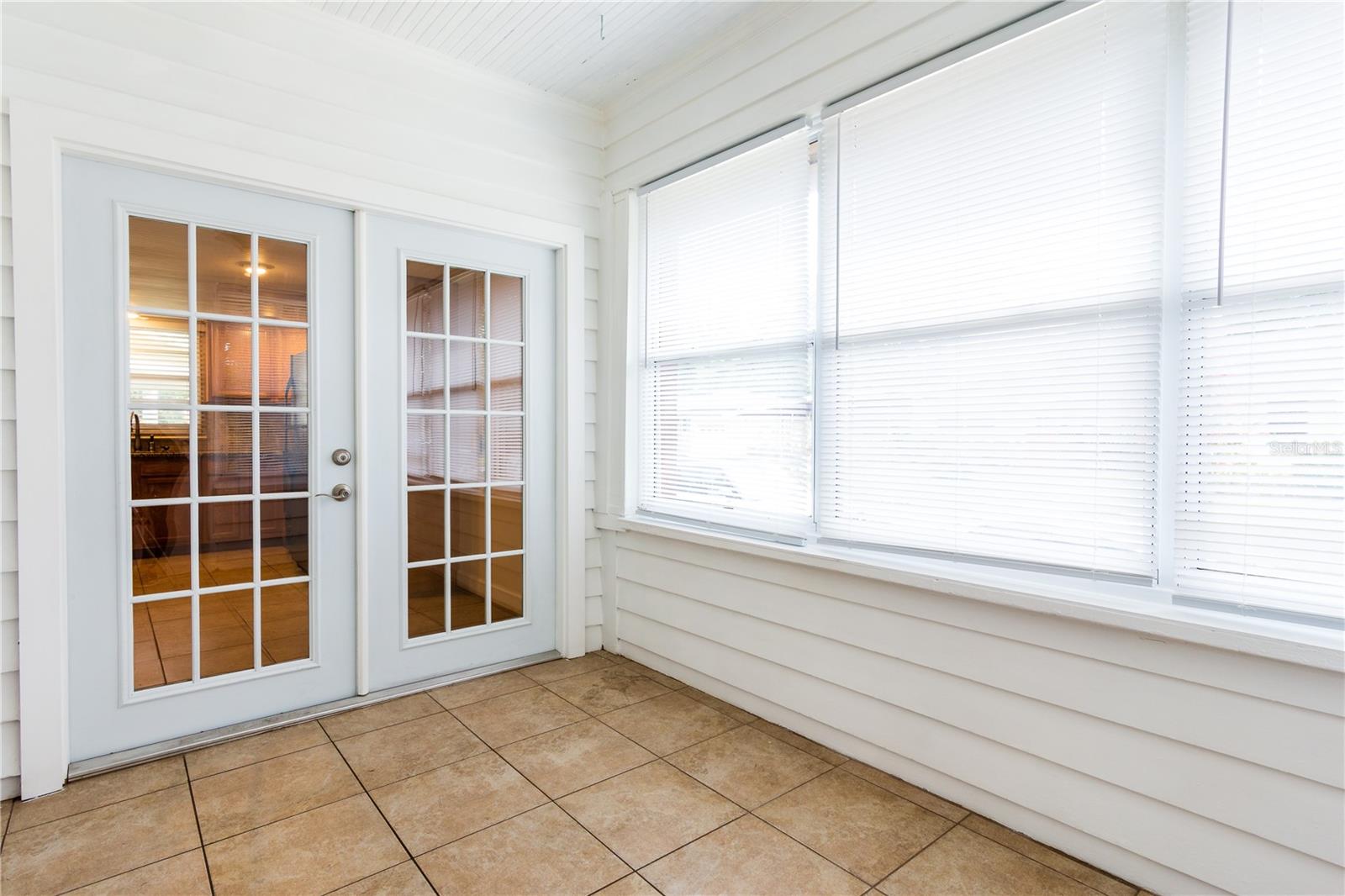 1425 PINECREST PLACE A