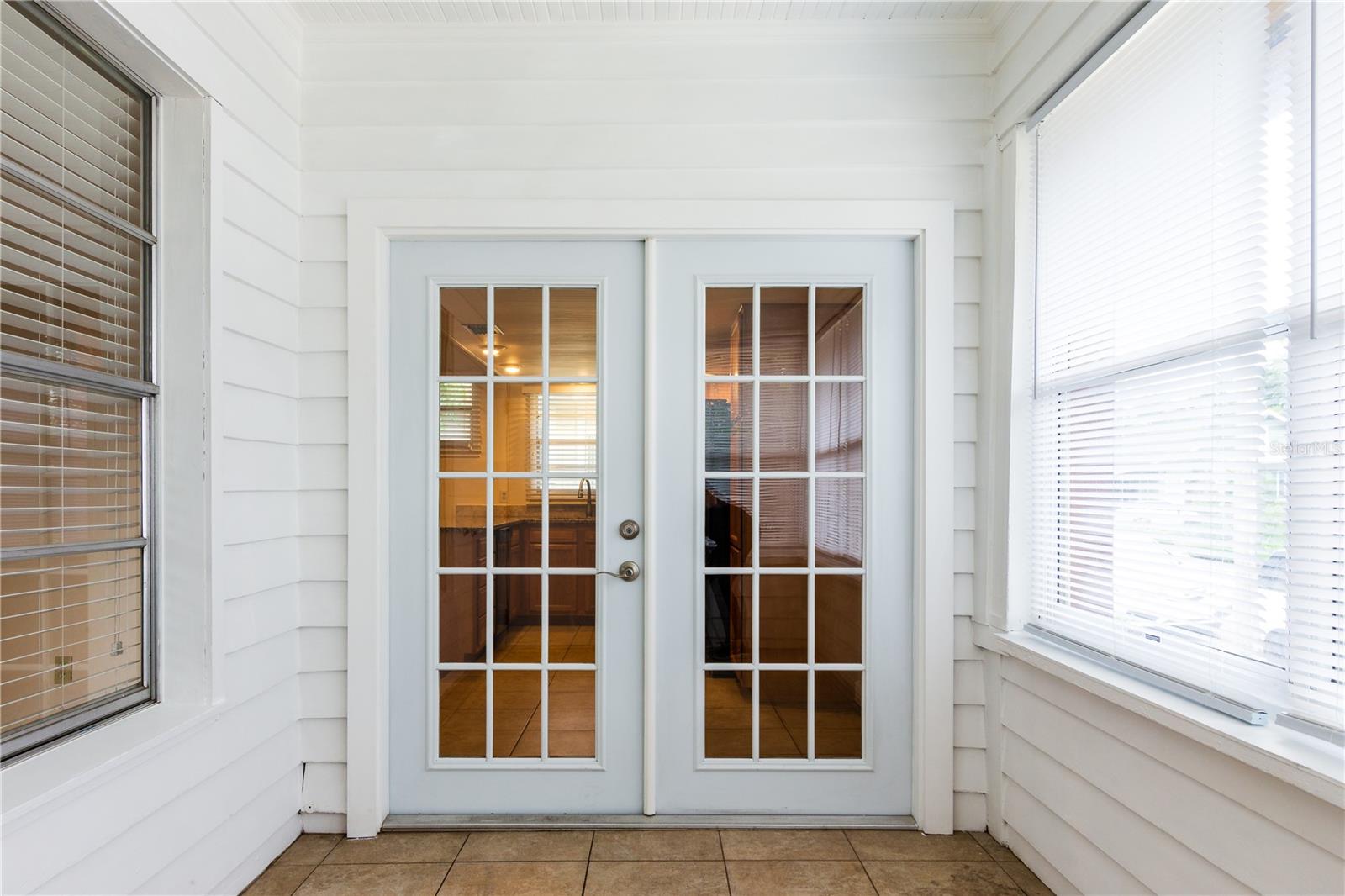 1425 PINECREST PLACE A