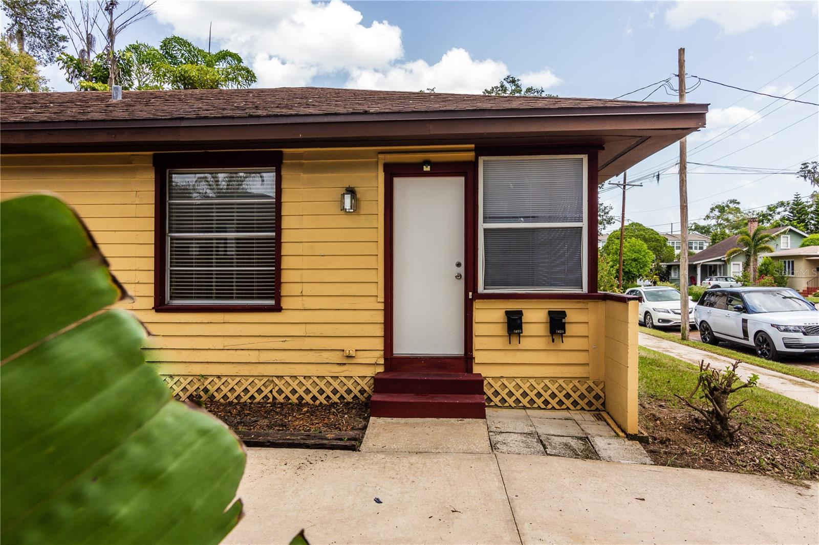 1425 PINECREST PLACE A
