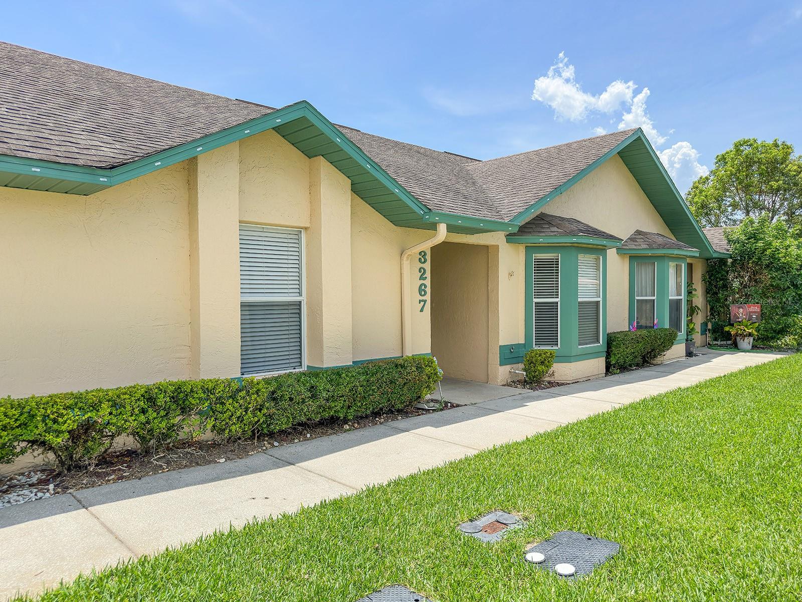 This unit is located in the small Canoe Creel Villas community. It features 2 bedrooms and 2 baths and a open living and dining area. Living area features vaulted ceilings pass-through access to the kitchen. The Master bedroom has a walk in closet and en-suite bathroom with shower. The 2nd bedroom has a spacious built-in closet with the 2nd bathroom next door containing a tub with shower. There is a spacious patio area that is screened in for privacy and a storage utility room. The unit comes with 2 assigned parking spaces seconds walk to the front door with community guest parking available. There is also a large community pool available with secure key access.
The property is minutes from the Florida Turnpike ( Northbound ), Schools, Groceries & Shopping, The Royal St Cloud Golf Links & US 192.