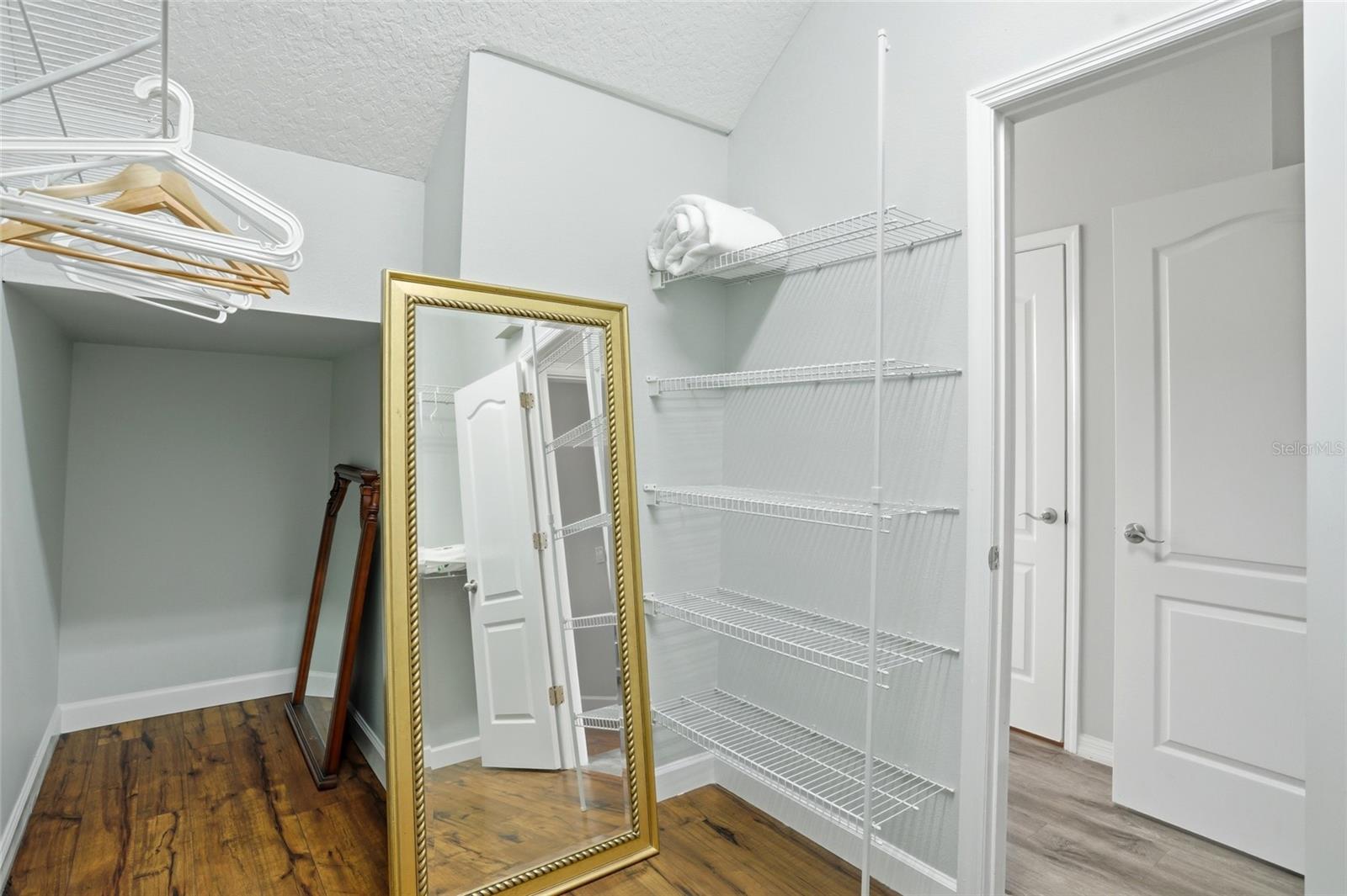 STEEPLECHASE - Residential