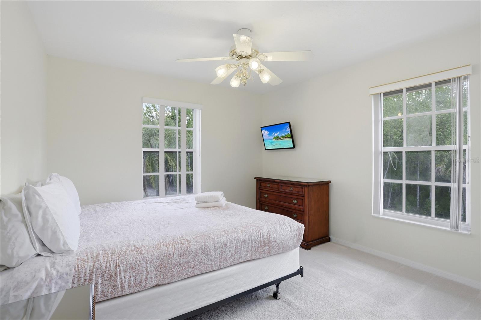 STEEPLECHASE - Residential