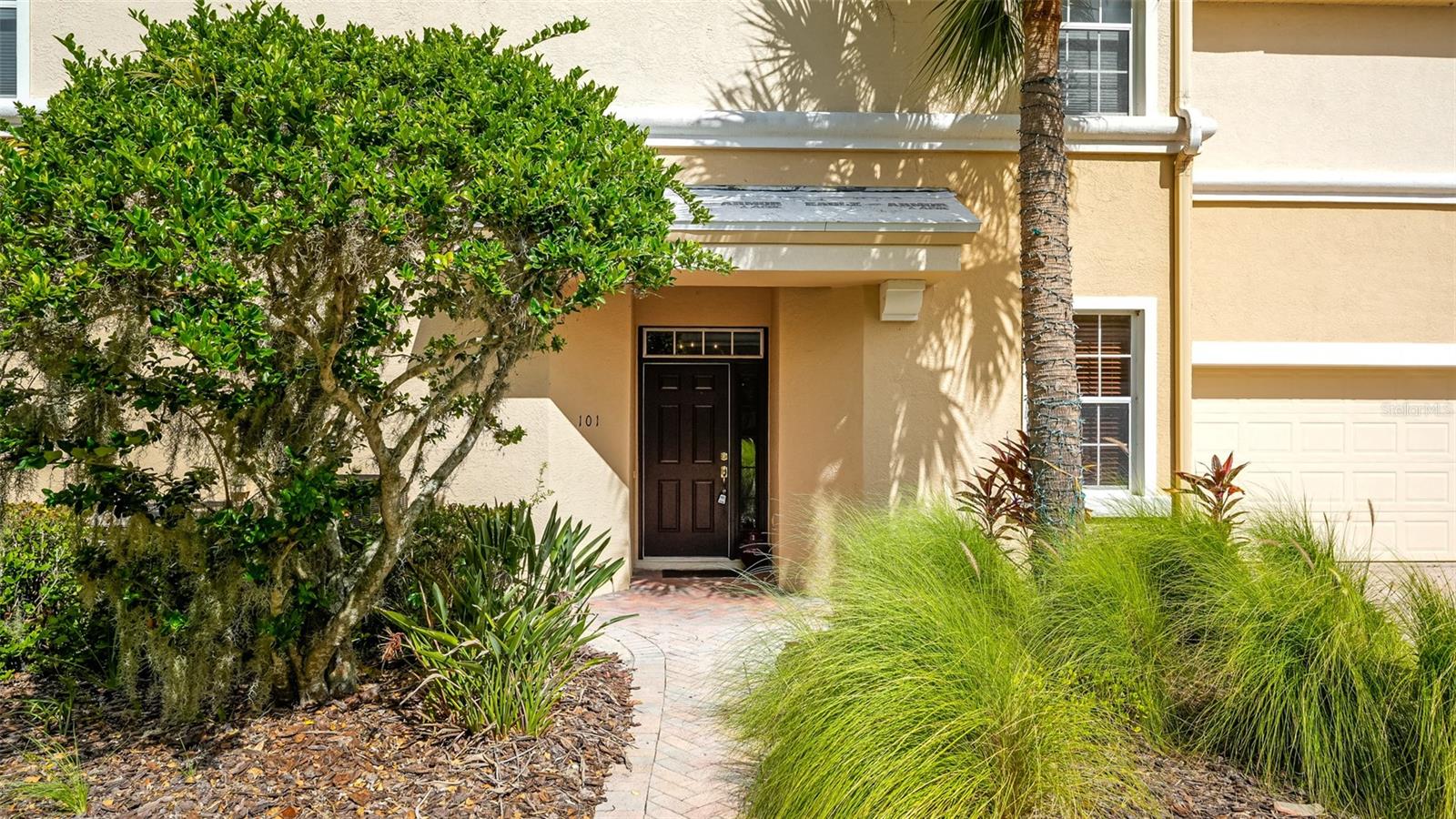 WATERLEFE GOLF & RIVER CLUB - Residential Lease