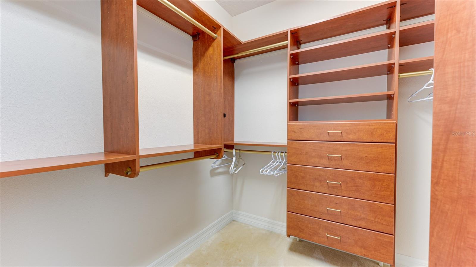 WATERLEFE GOLF & RIVER CLUB - Residential Lease