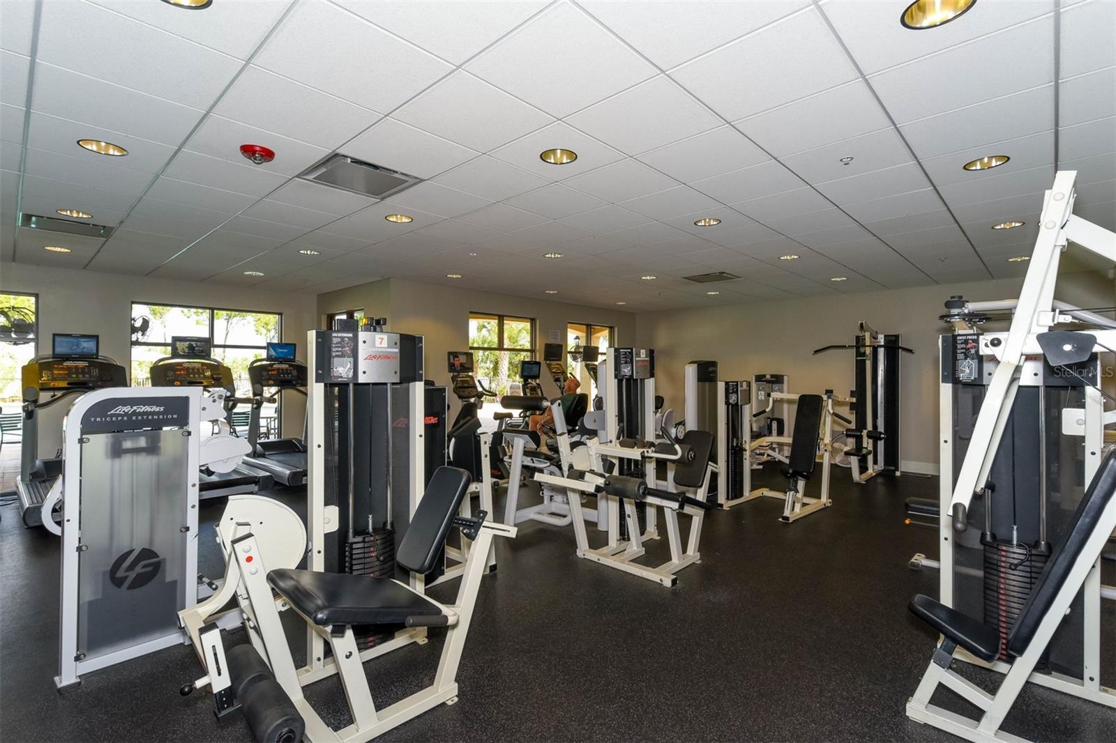 WATERLEFE GOLF & RIVER CLUB - Residential Lease